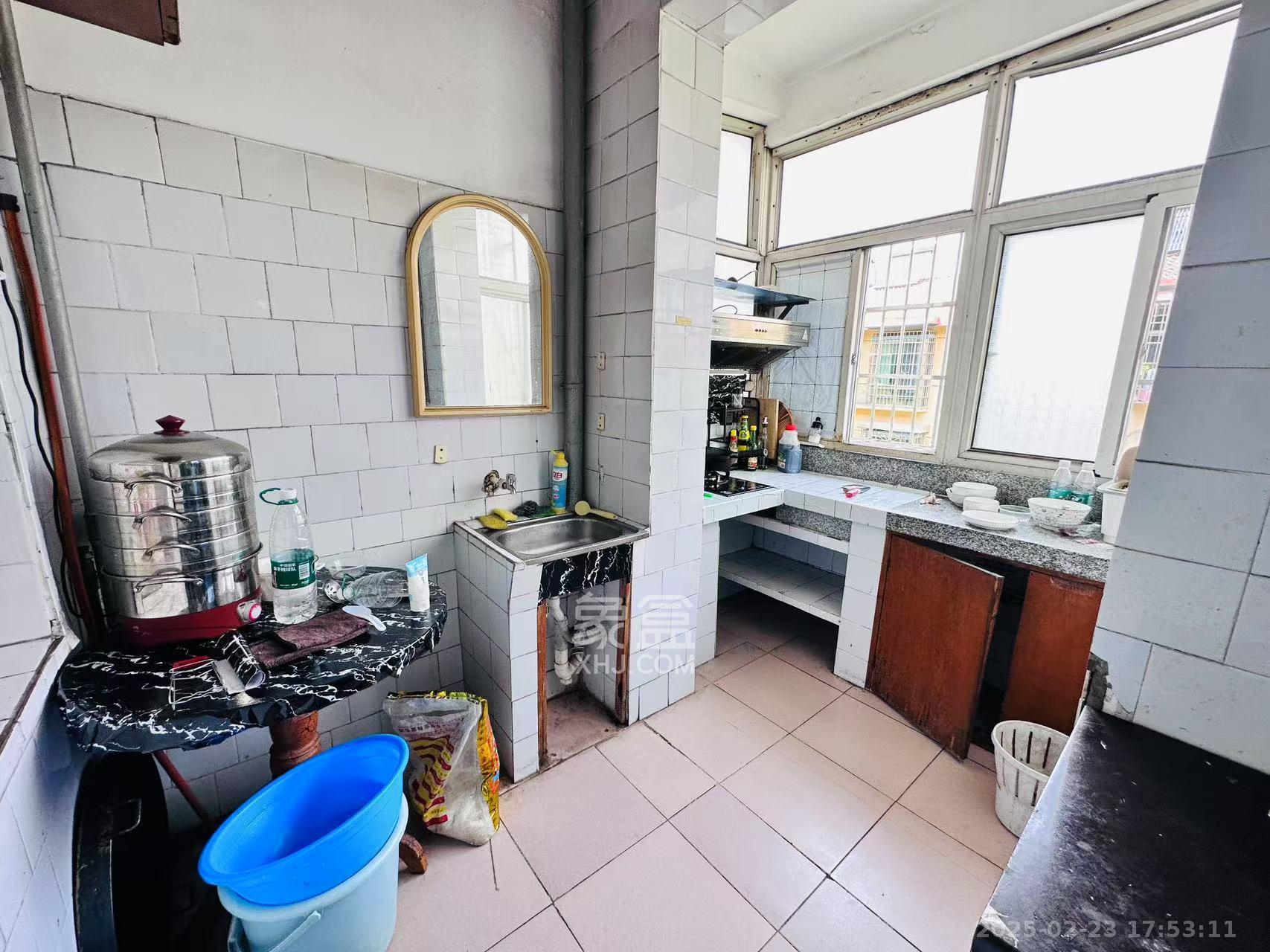 二机小区 2室1厅1卫 1200.0元/月 二机小区 2室1厅1卫 1200.0元/月室内图