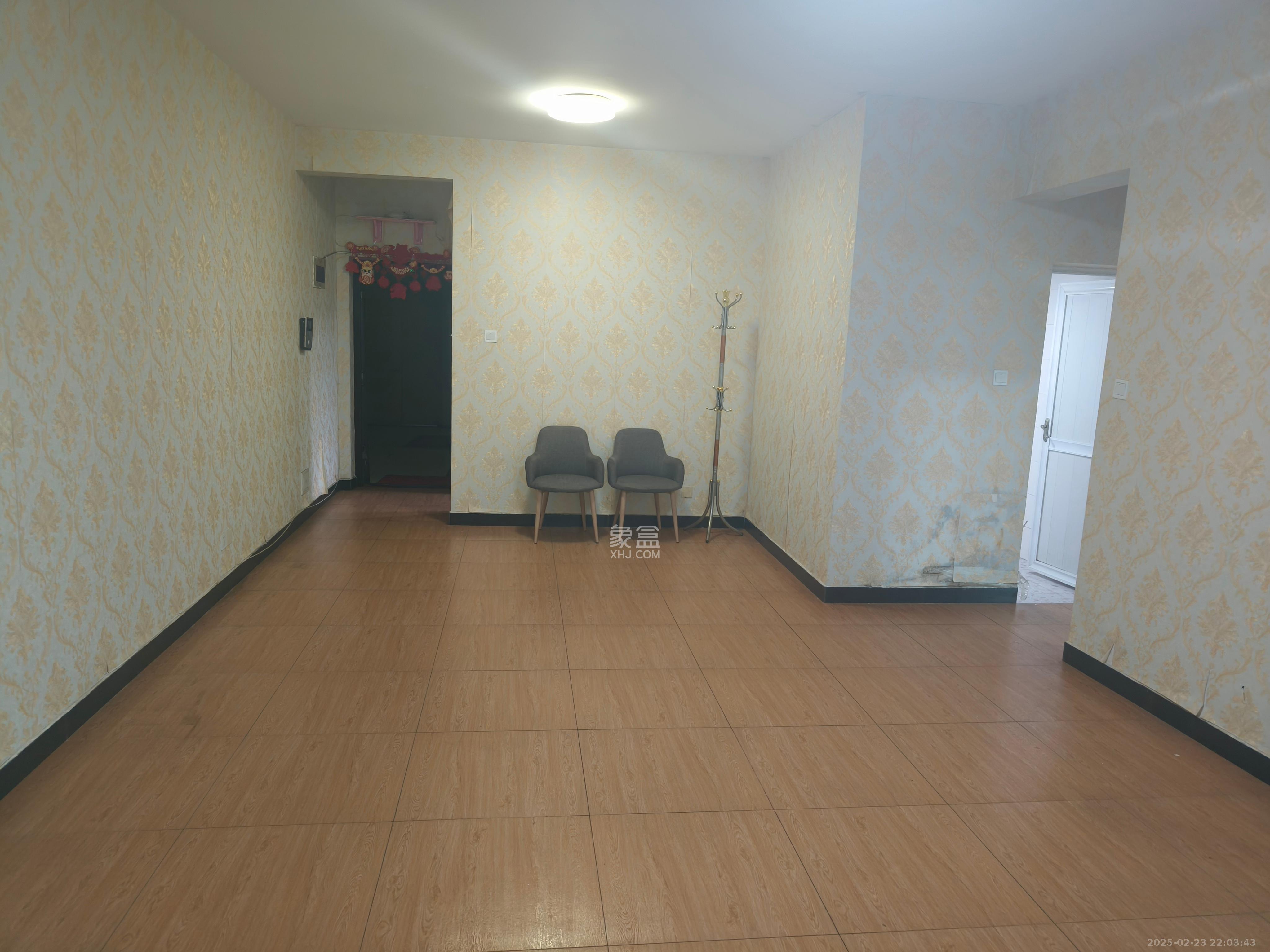 麓谷加州阳光  2室2厅1卫    2200.0元/月 麓谷加州阳光  2室2厅1卫    2200.0元/月室内图