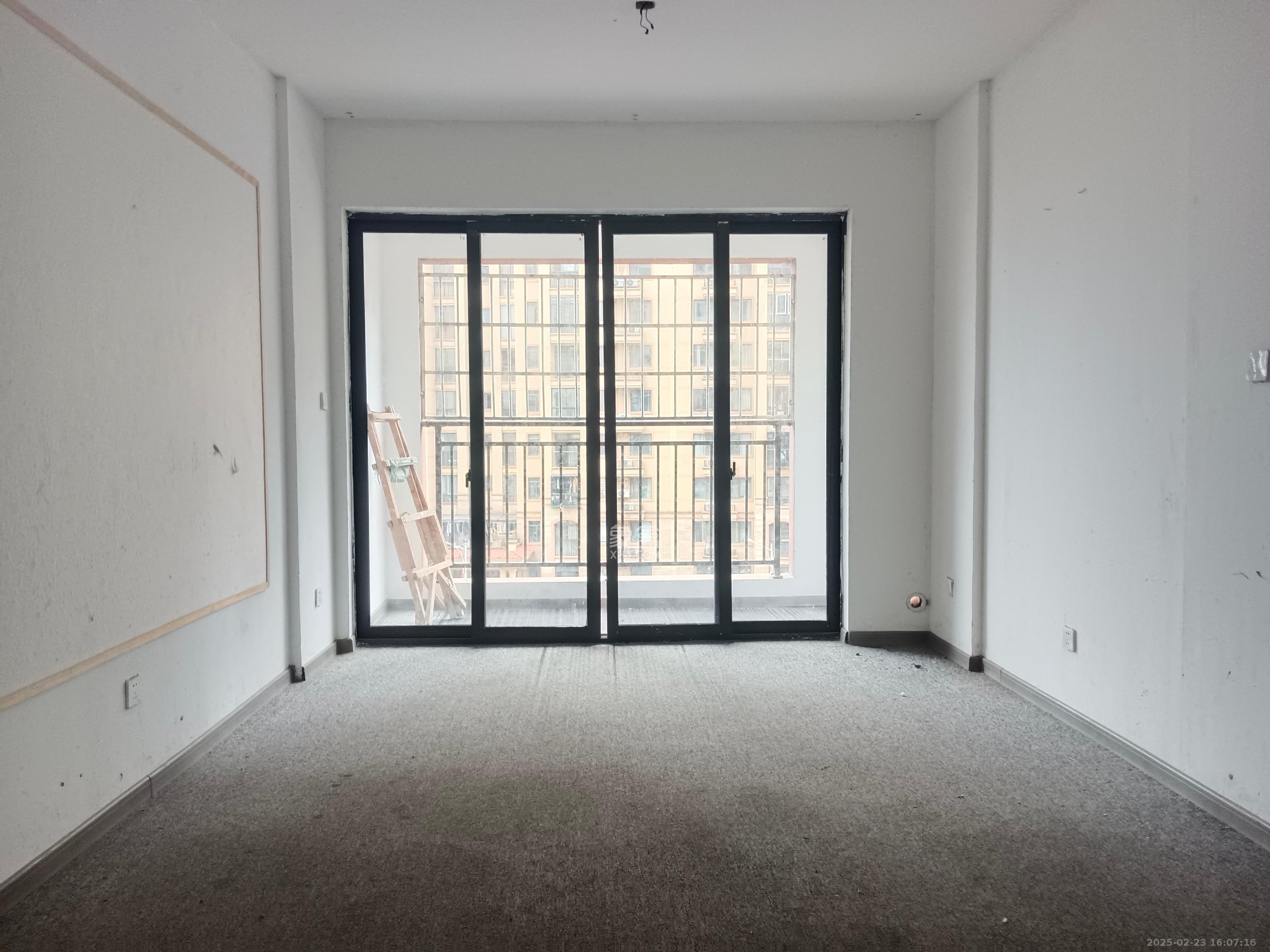 长房明宸府  3室1厅1卫    1800.0元/月 长房明宸府  3室1厅1卫    1800.0元/月