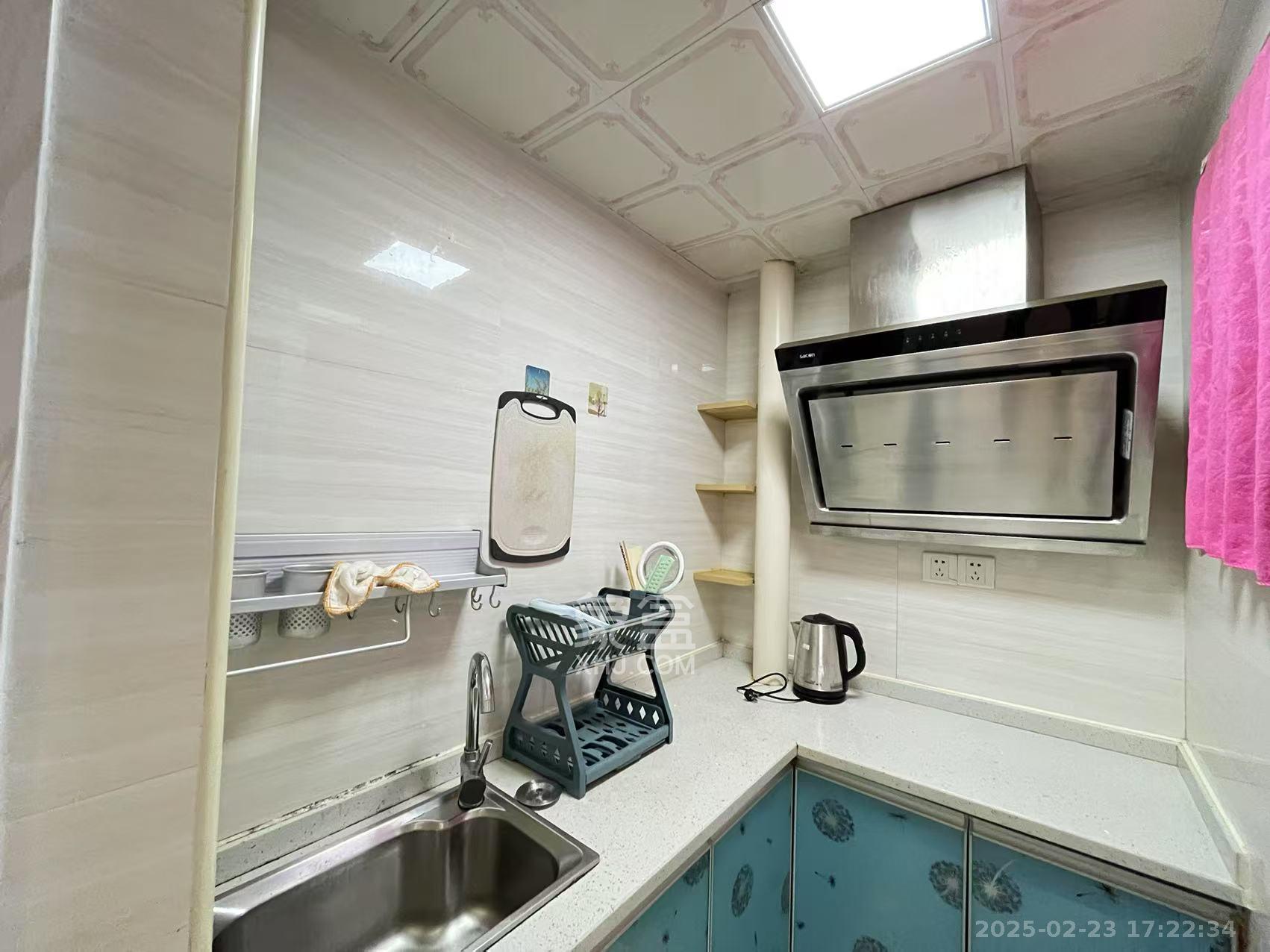 佳兴国际汇 1室1厅1卫 1700.0元/月 佳兴国际汇 1室1厅1卫 1700.0元/月室内图