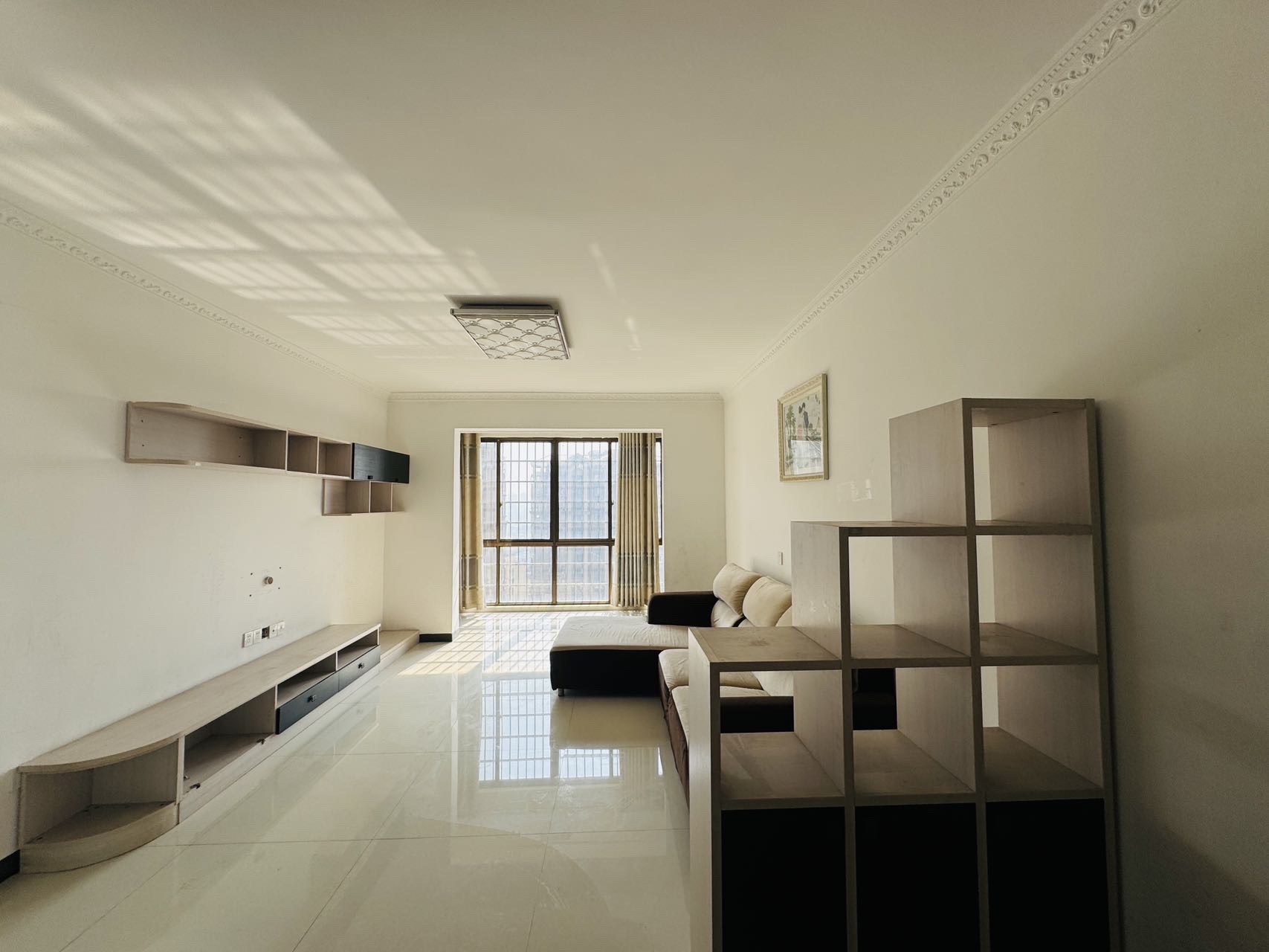 新外滩 2室2厅1卫 49.8万 新外滩 2室2厅1卫 49.8万客厅