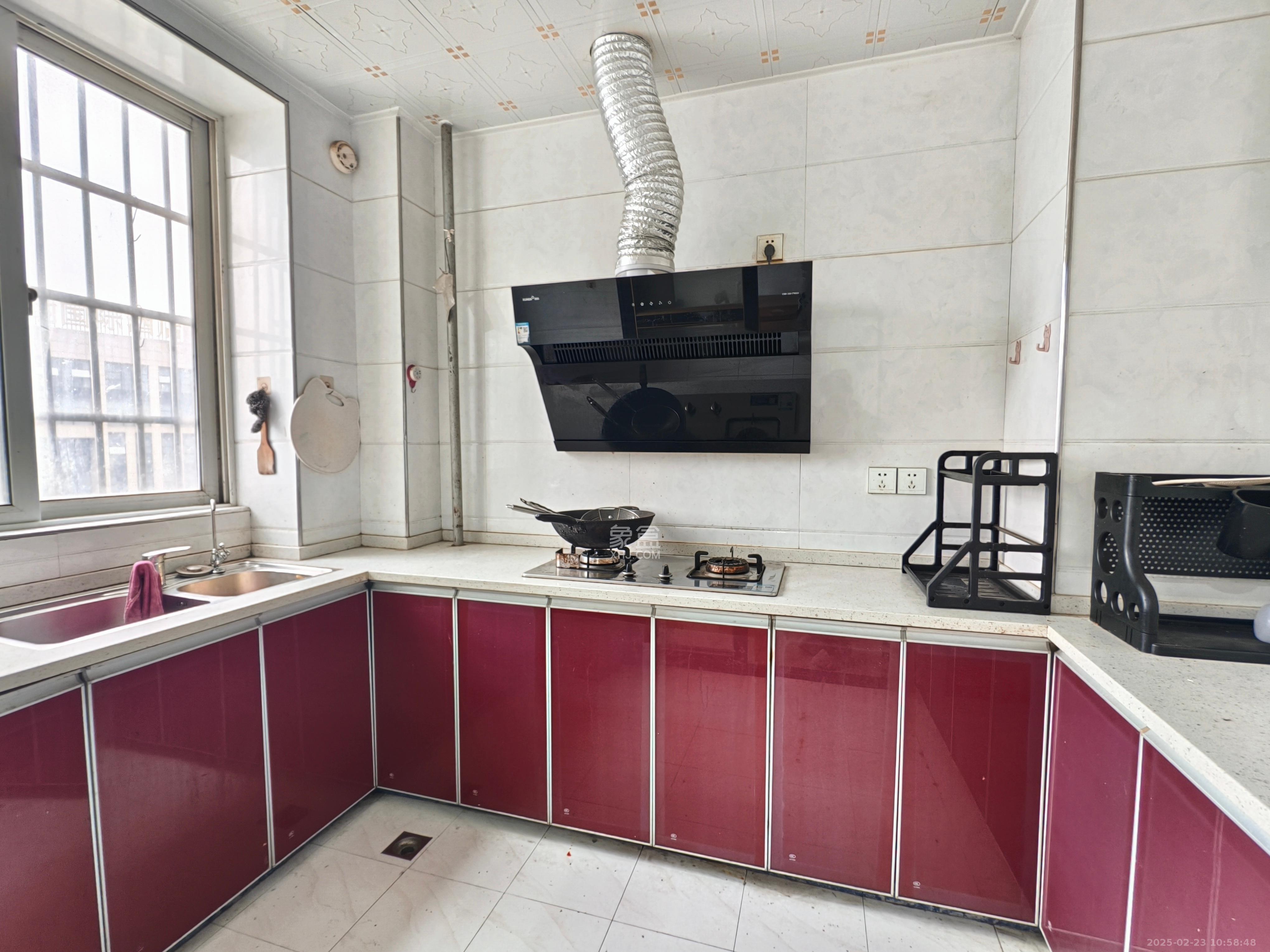 洋湖和园(福联嘉苑) 1室0厅0卫 2400.0元/月 洋湖和园(福联嘉苑) 1室0厅0卫 2400.0元/月室内图