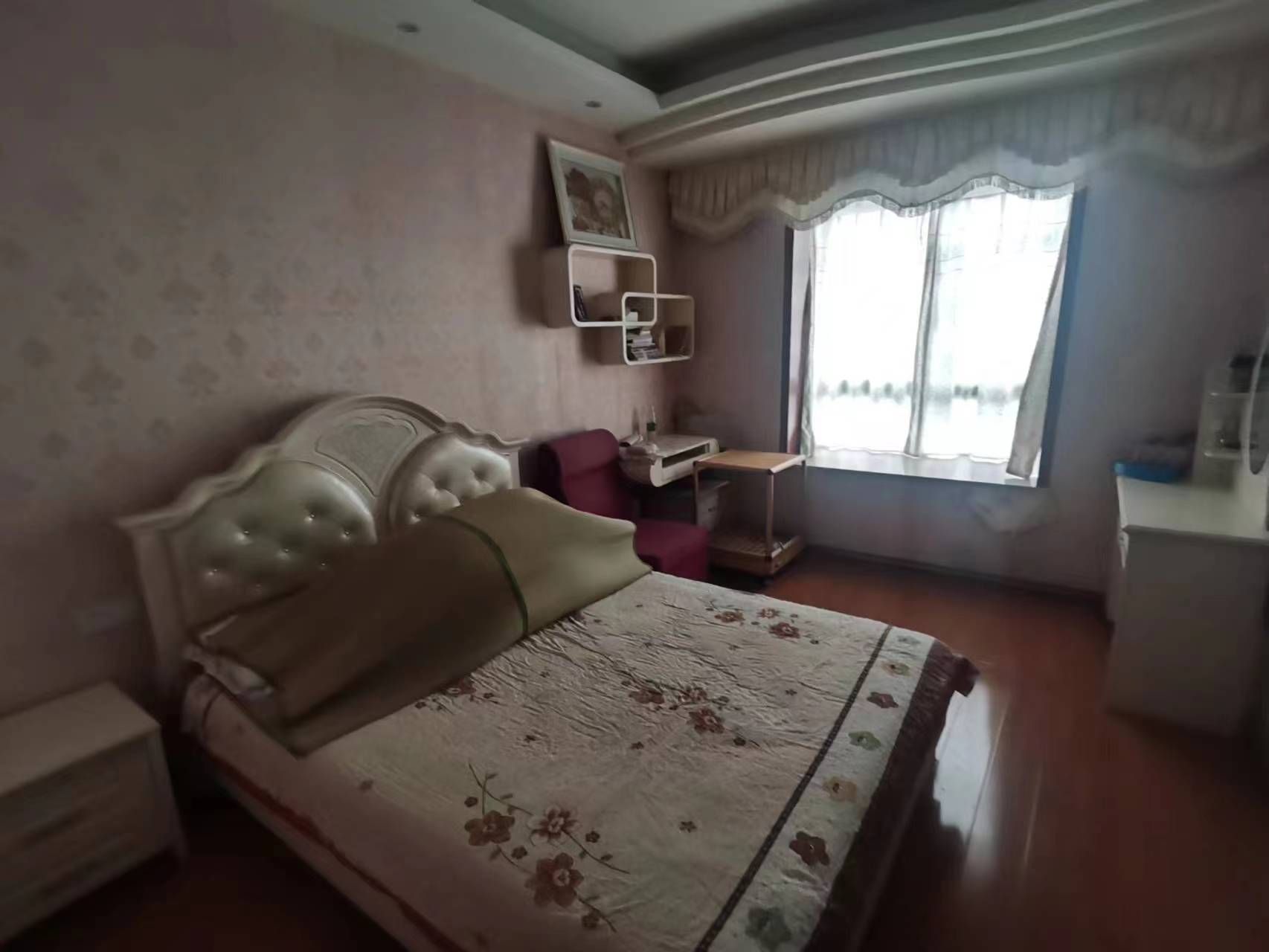 蒸湘世纪城 4室2厅2卫 2000.00元/月 蒸湘世纪城 4室2厅2卫 2000.00元/月室内图