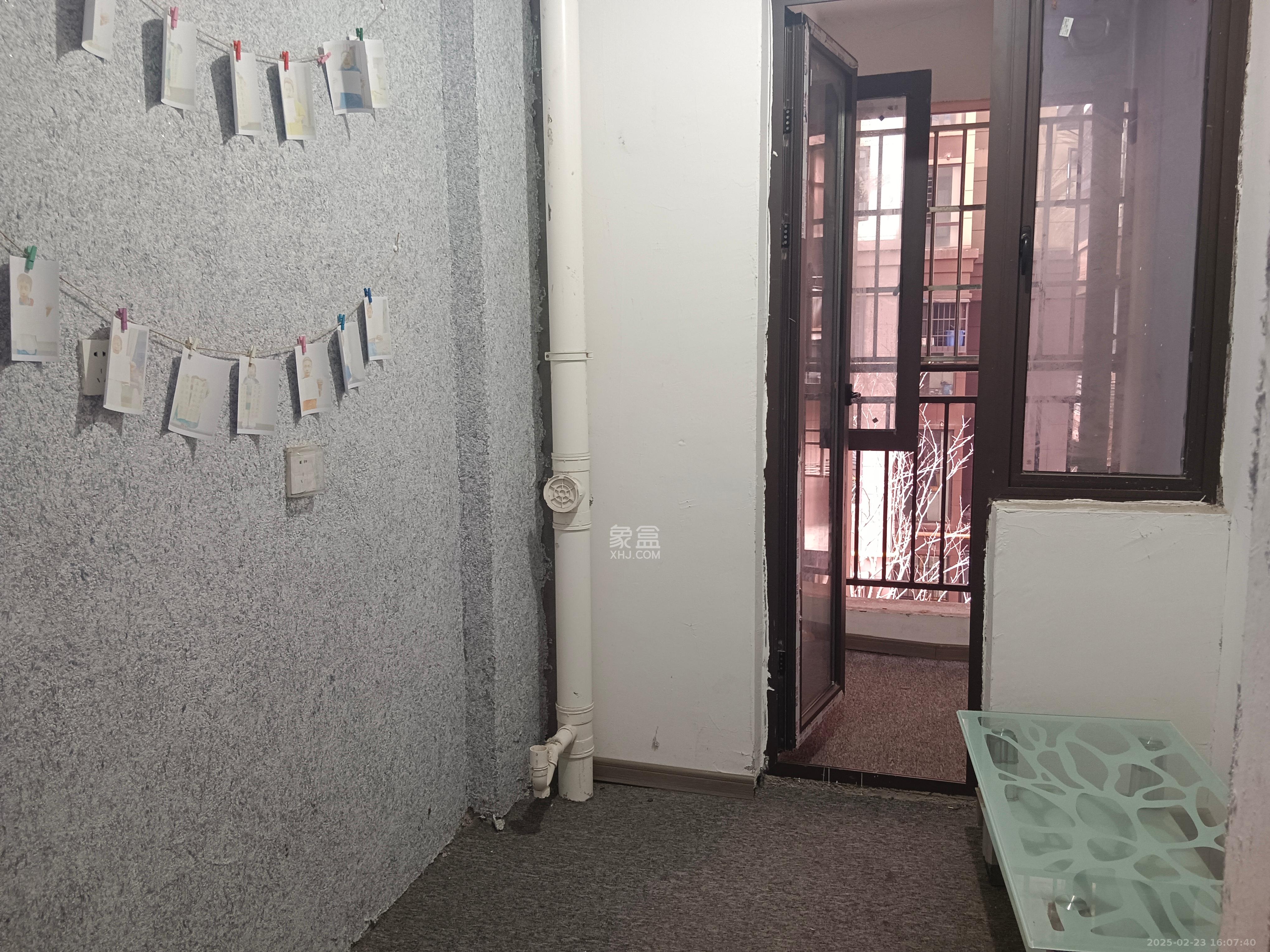 长房明宸府  3室1厅1卫    1800.0元/月 长房明宸府  3室1厅1卫    1800.0元/月室内图