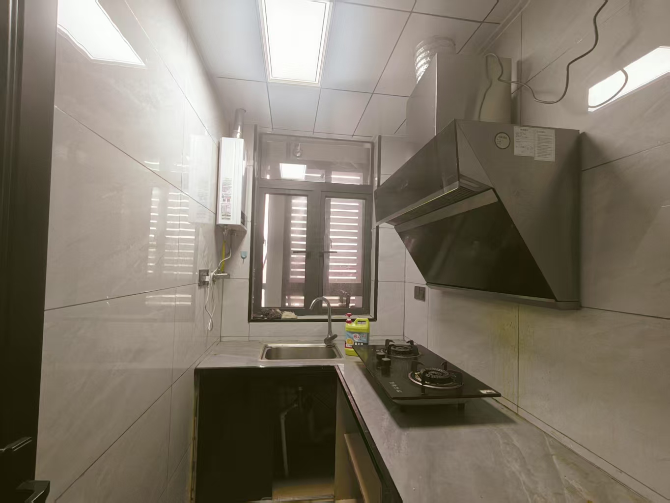 会龙山溪谷(住宅) 1室1厅1卫 1200.0元/月 会龙山溪谷(住宅) 1室1厅1卫 1200.0元/月室内图