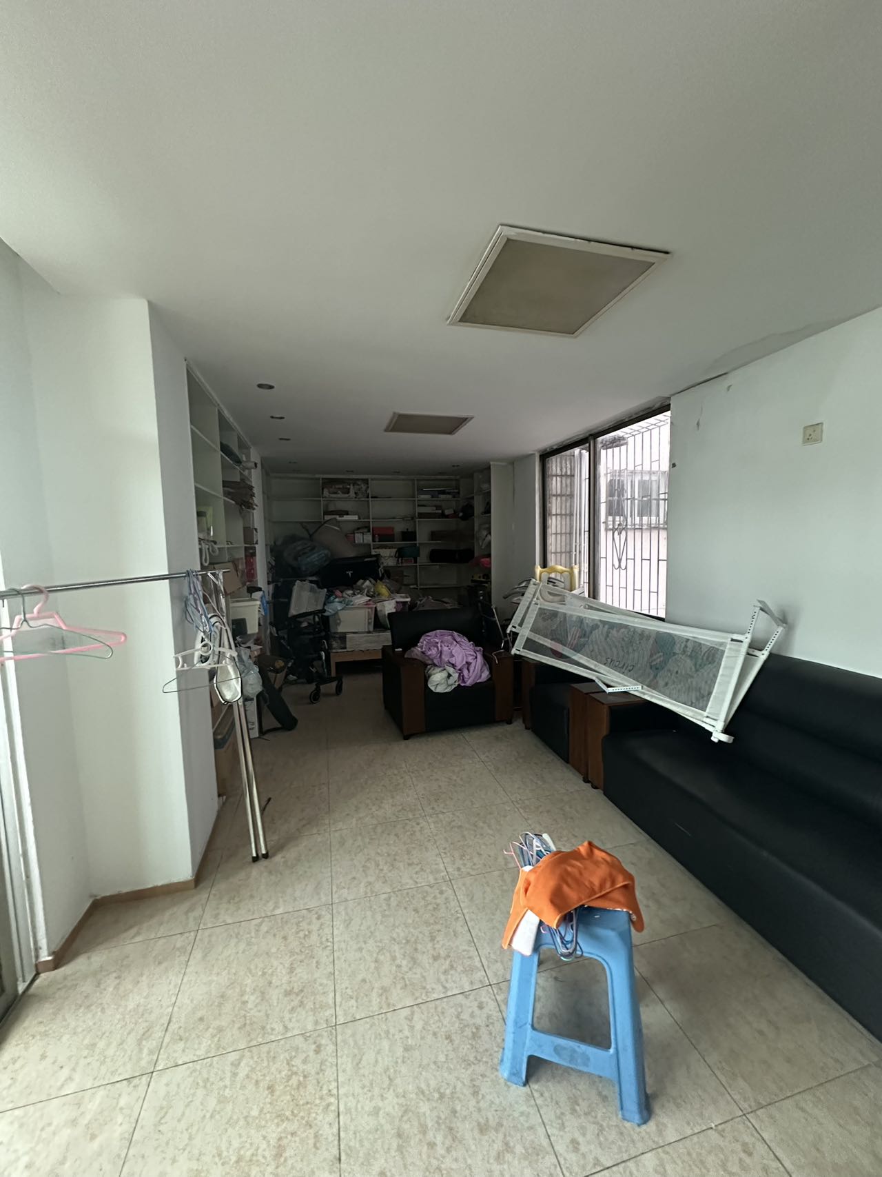 众和公寓  4室2厅2卫    160.0万 众和公寓  4室2厅2卫    160.0万室内图