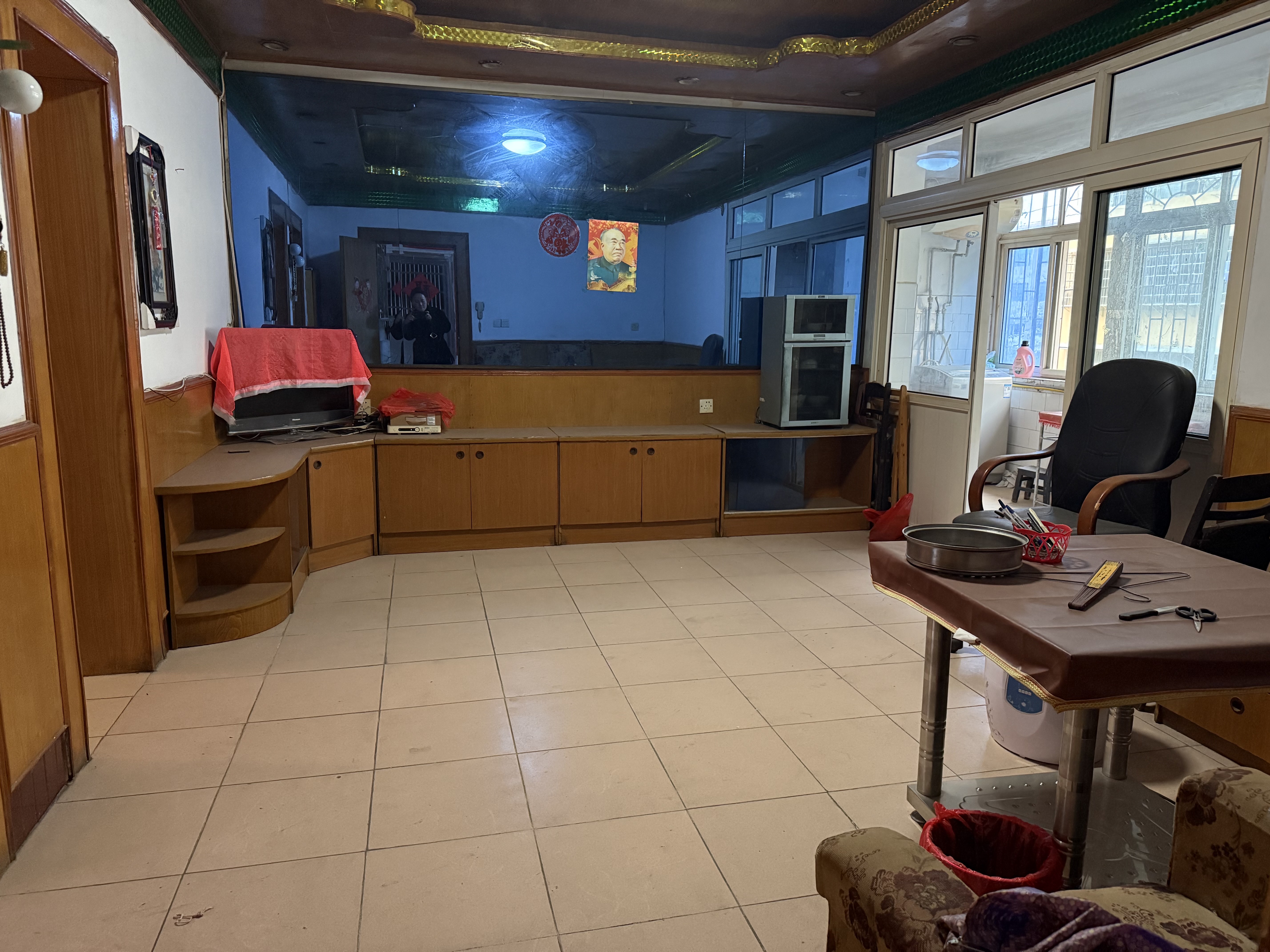 市发改委(二院)家属楼 3室2厅1卫 32.8万 市发改委(二院)家属楼 3室2厅1卫 32.8万客厅