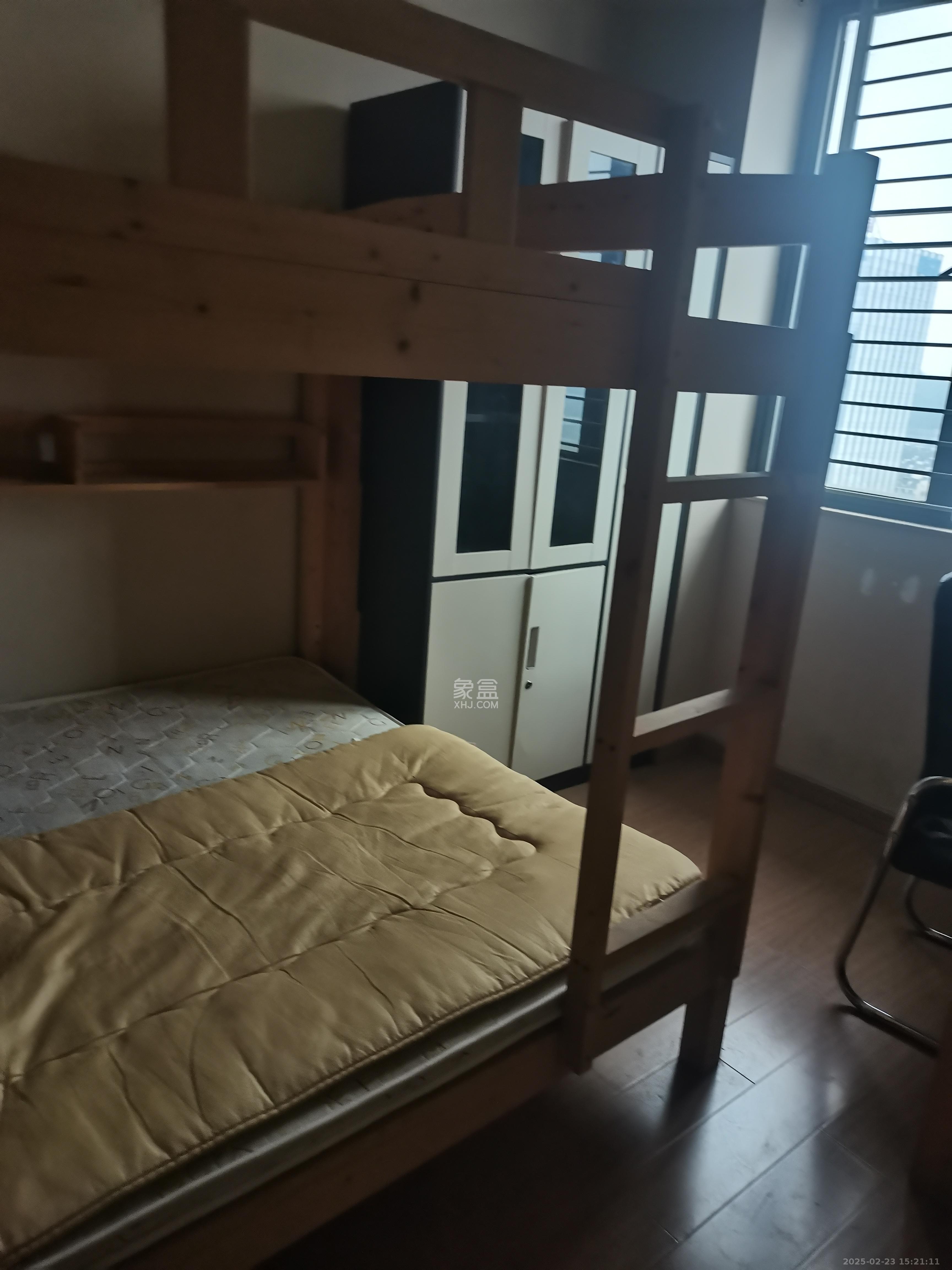 麓谷小镇  3室2厅1卫   2250.00元/月室内图