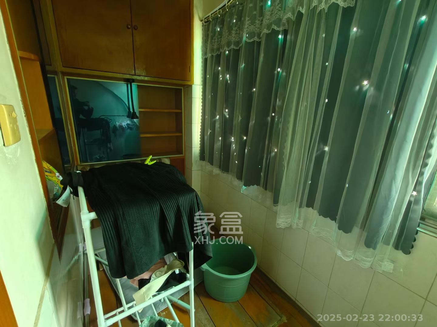 解放四村石子冲  1室1厅1卫    1200.0元/月 解放四村石子冲  1室1厅1卫    1200.0元/月室内图1