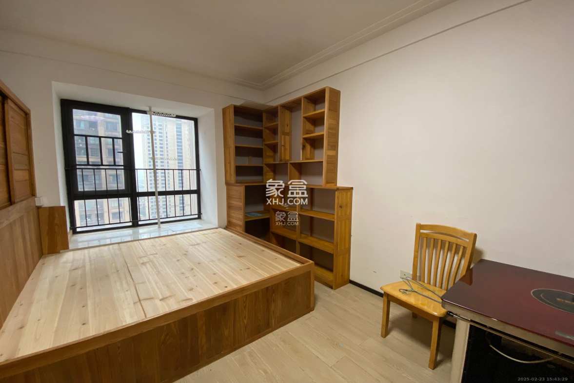 中海国际二期  1室1厅1卫    1300.0元/月 中海国际二期  1室1厅1卫    1300.0元/月室内图