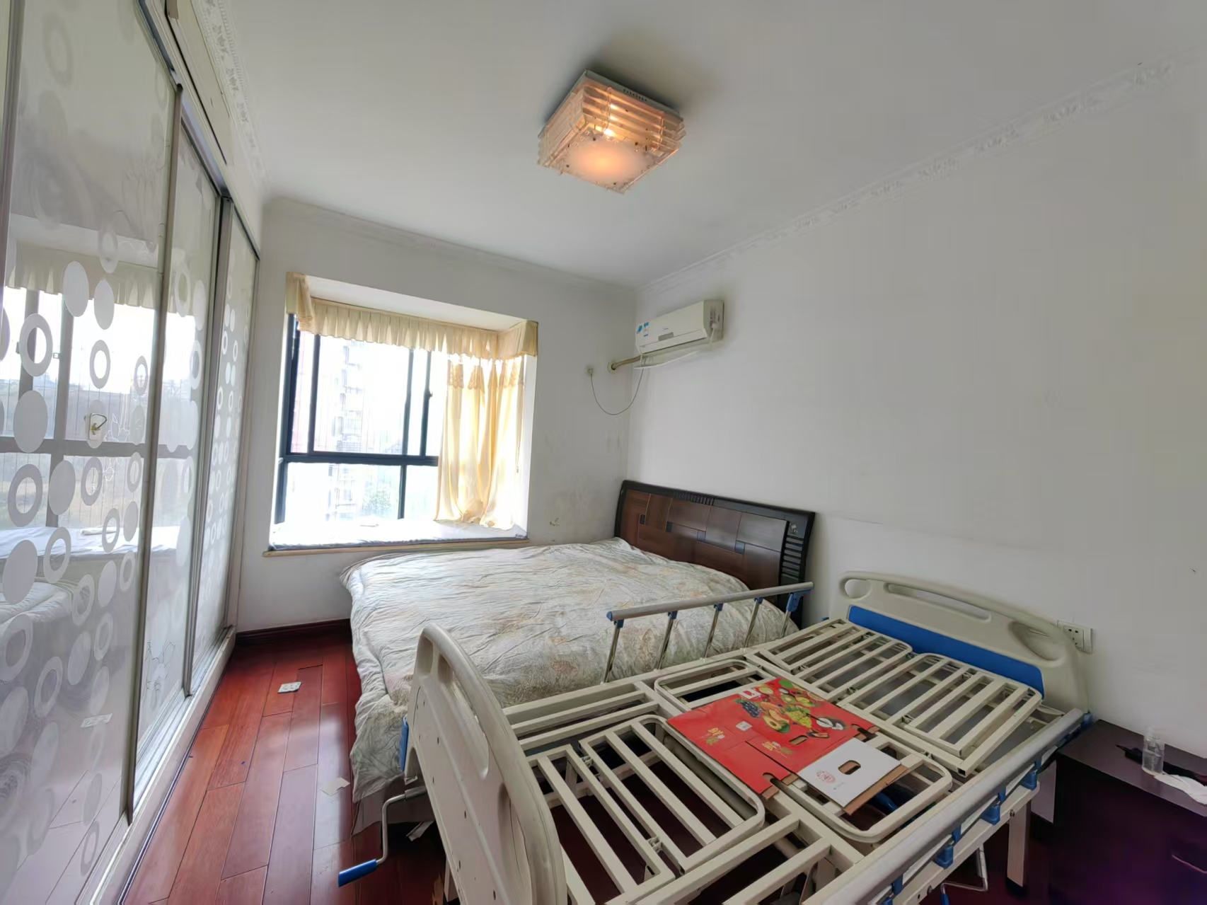 旺佳华府 3室2厅2卫 2080.0元/月 旺佳华府 3室2厅2卫 2080.0元/月室内图