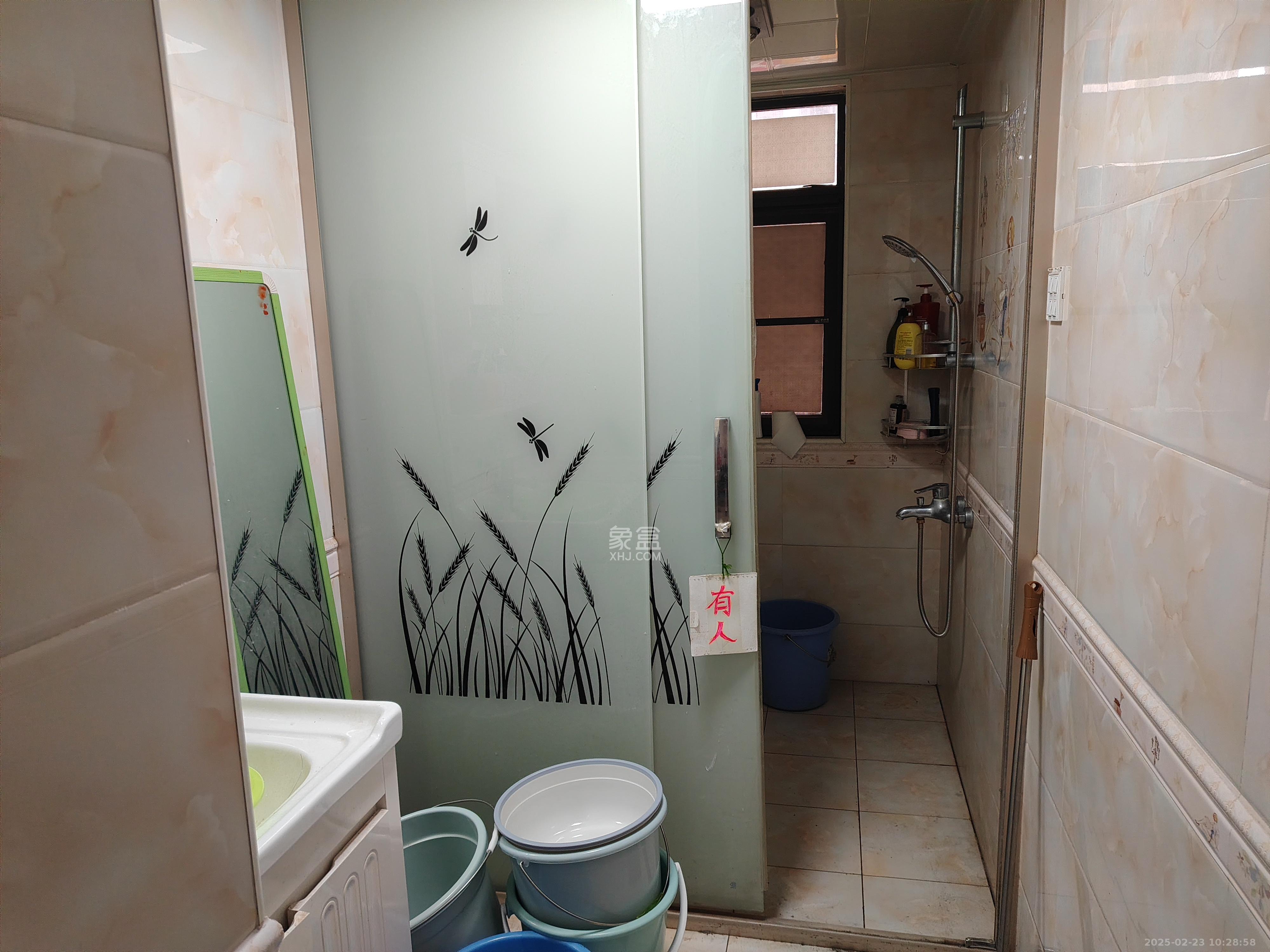 阳光城尚东湾学园区 3室2厅2卫 2600.0元/月 阳光城尚东湾学园区 3室2厅2卫 2600.0元/月室内图