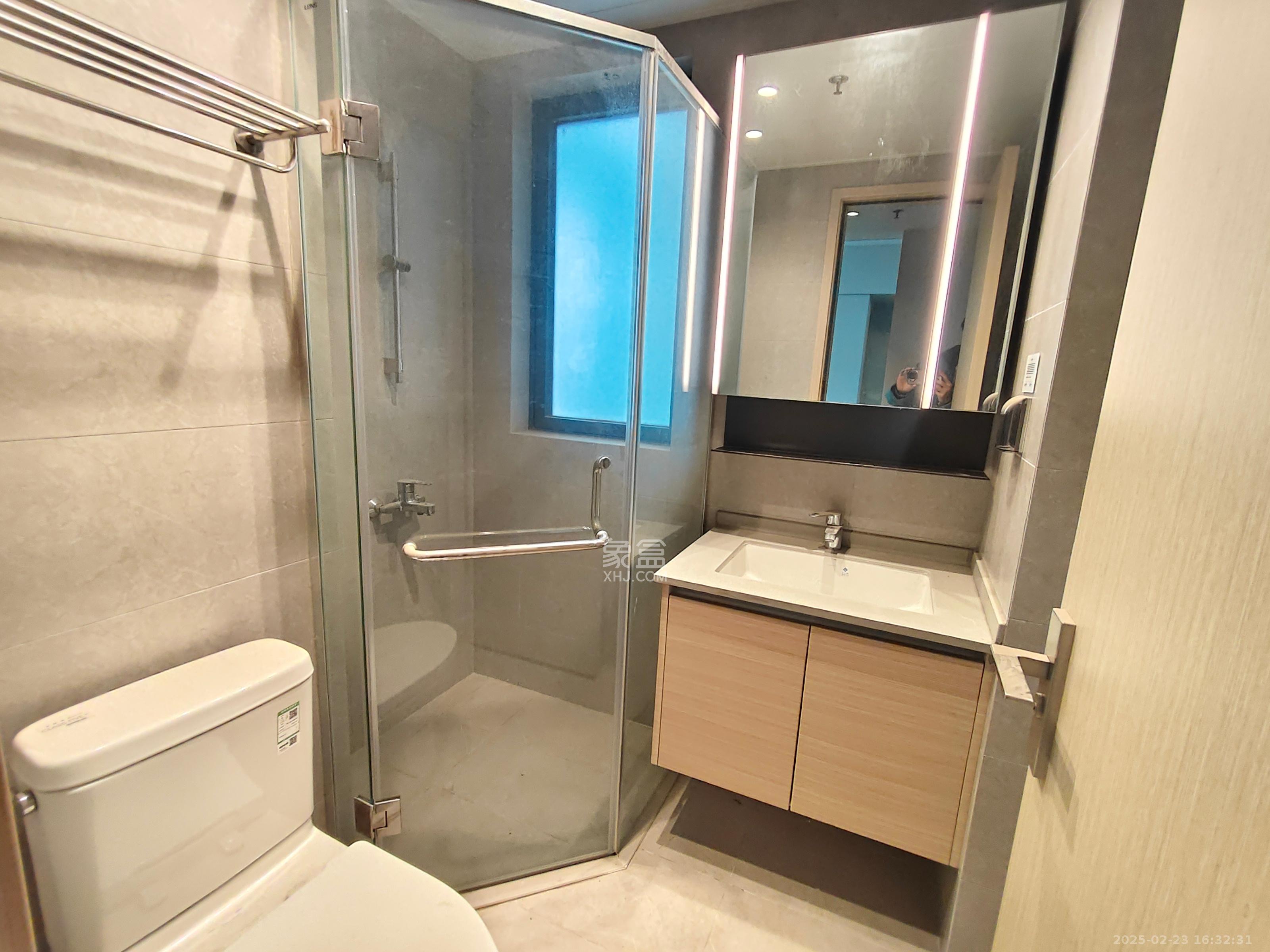 时代梅溪领峰  3室2厅1卫    3500.0元/月 时代梅溪领峰  3室2厅1卫    3500.0元/月室内图