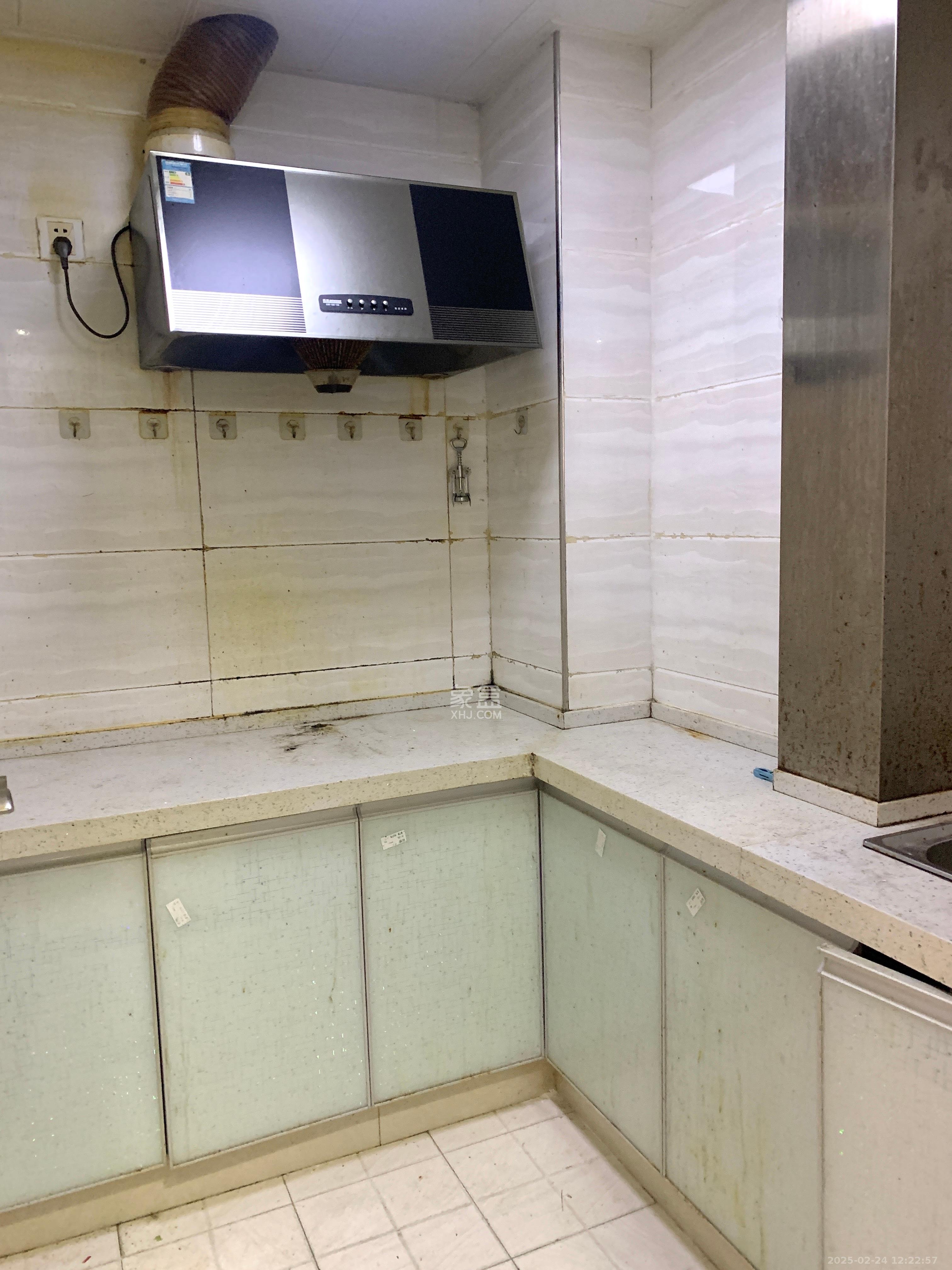 华天LOHO小镇  2室1厅1卫   1200.00元/月室内图
