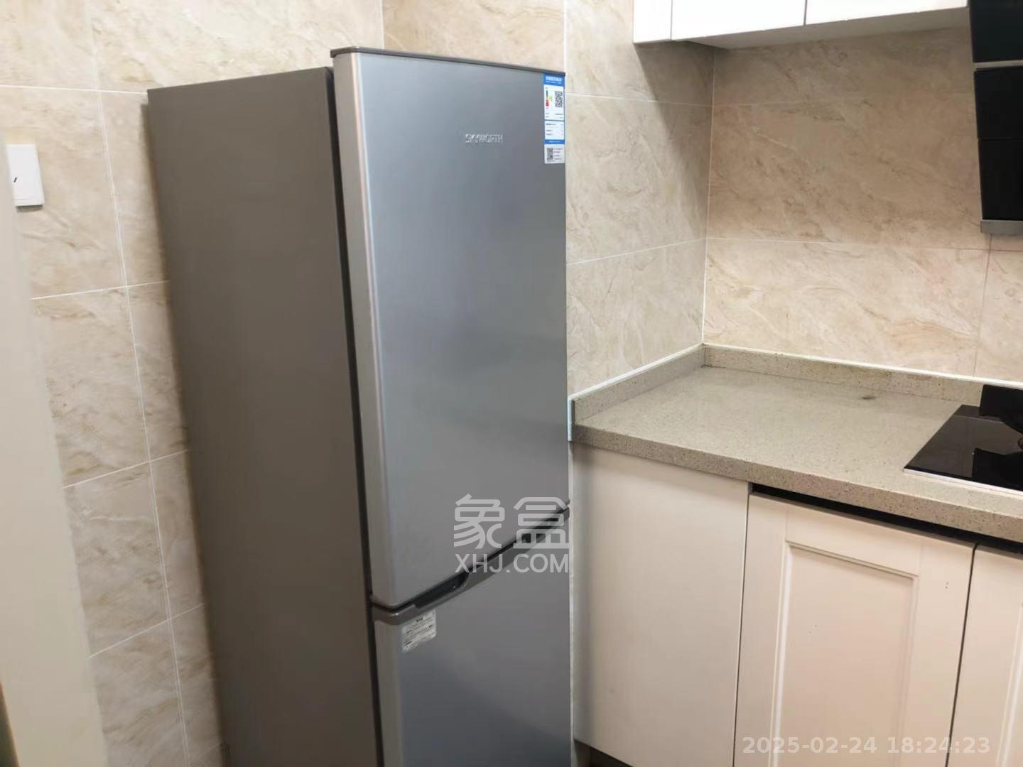 万科魅力之城锋镜里  3室2厅2卫    3000.0元/月室内图