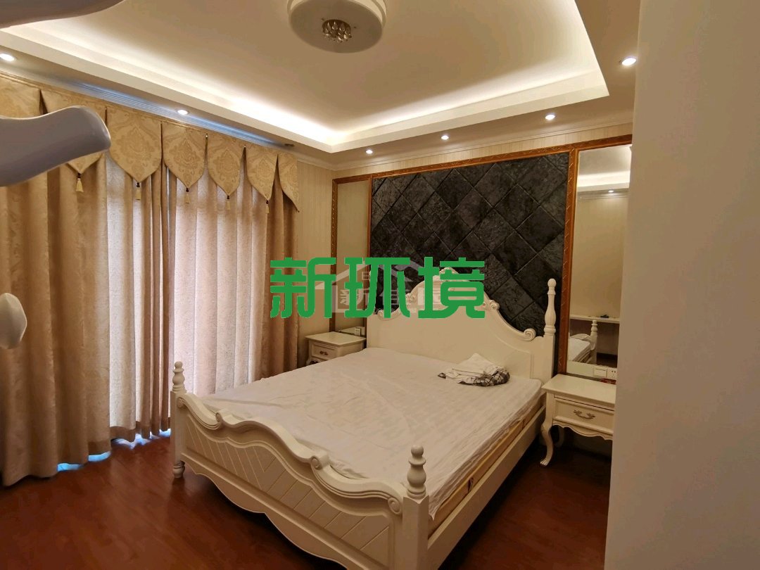 天门壹号 4室2厅2卫 75.8万 天门壹号 4室2厅2卫 75.8万客厅