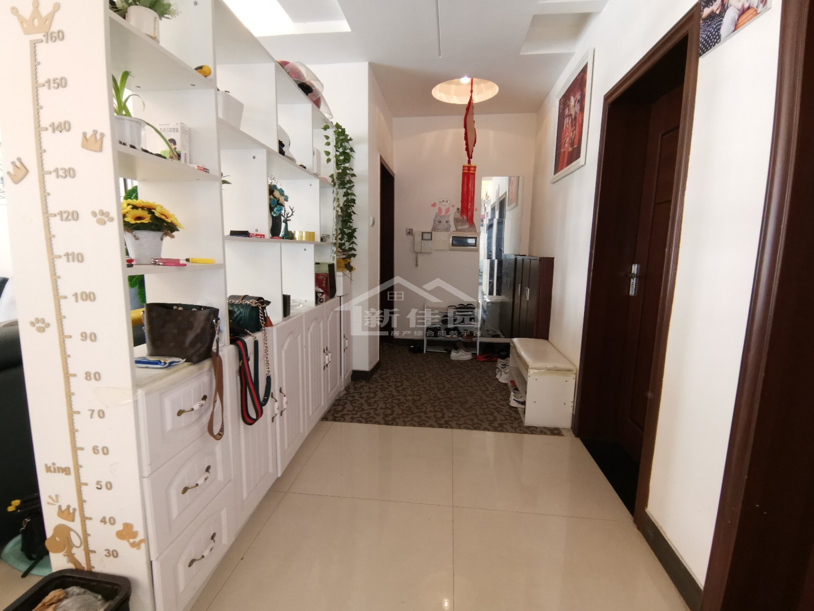 汇景名都 3室2厅2卫 70.00万 汇景名都 3室2厅2卫 70.00万客厅