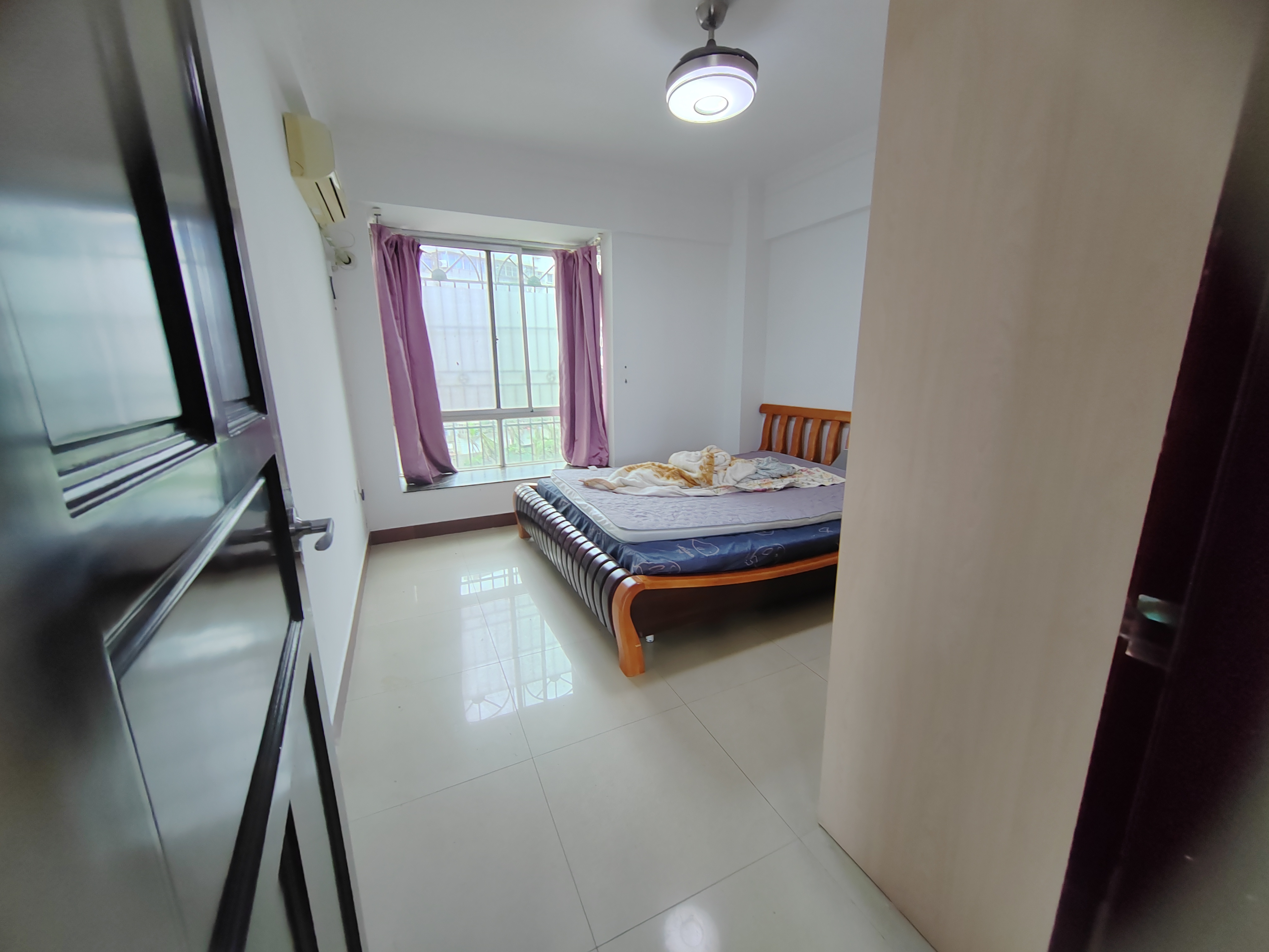 信力花苑  2室2厅1卫    126.0万 信力花苑  2室2厅1卫    126.0万卧室