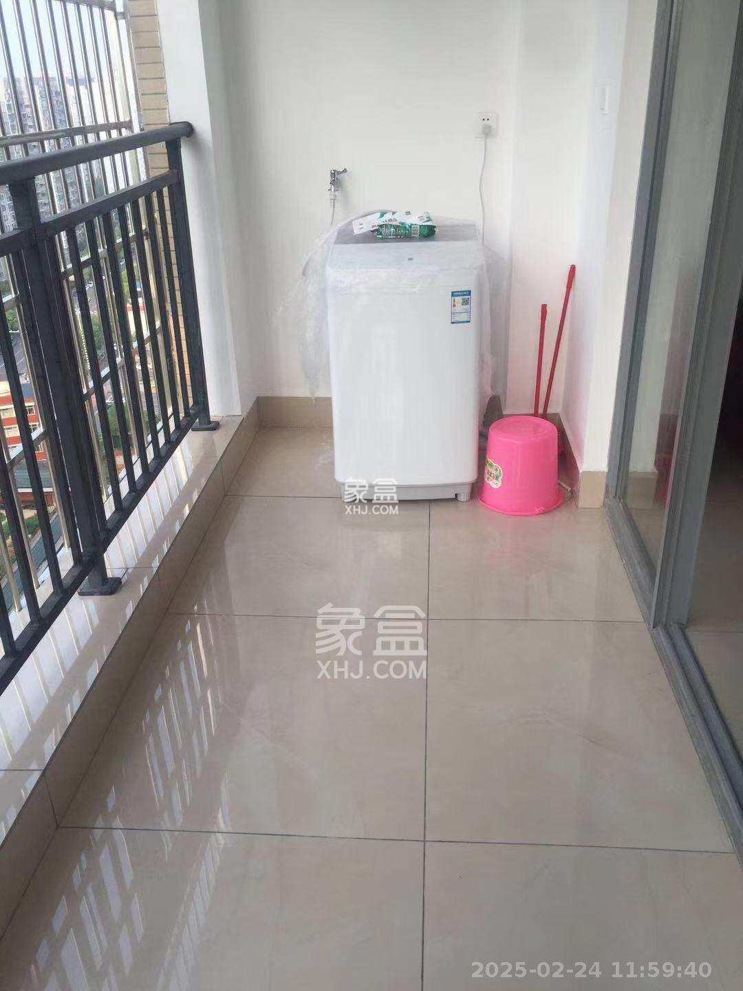 汇景豪庭 2室1厅1卫 2600.00元/月 汇景豪庭 2室1厅1卫 2600.00元/月室内图