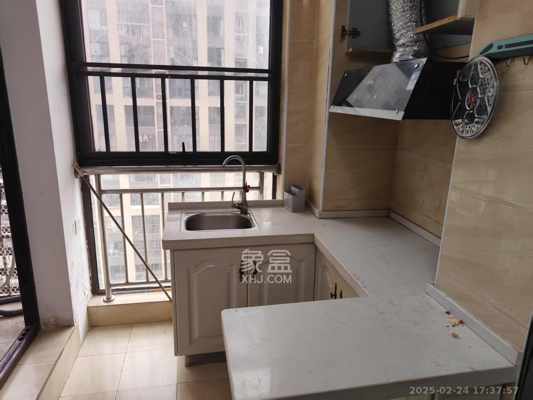 乐尚城 1室1厅1卫 1500.0元/月 乐尚城 1室1厅1卫 1500.0元/月室内图