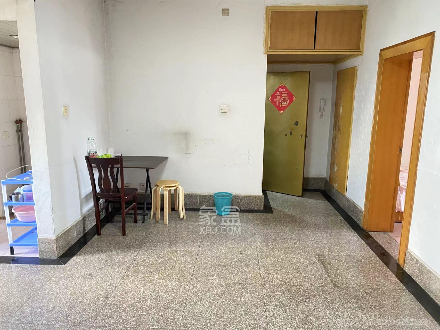 湖南省警卫局宿舍 2室2厅1卫 2300.0元/月 湖南省警卫局宿舍 2室2厅1卫 2300.0元/月室内图