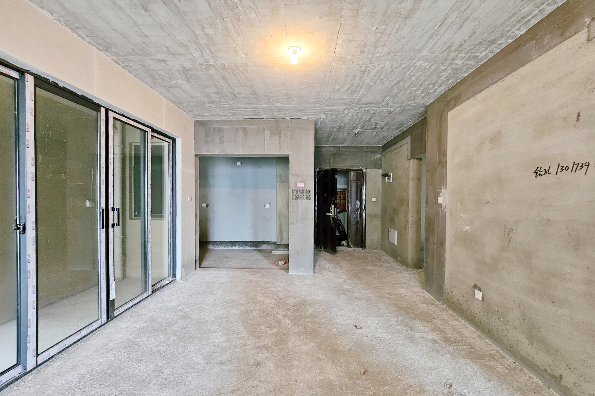 长房东旭国际  3室2厅2卫    98.0万 长房东旭国际  3室2厅2卫    98.0万客厅