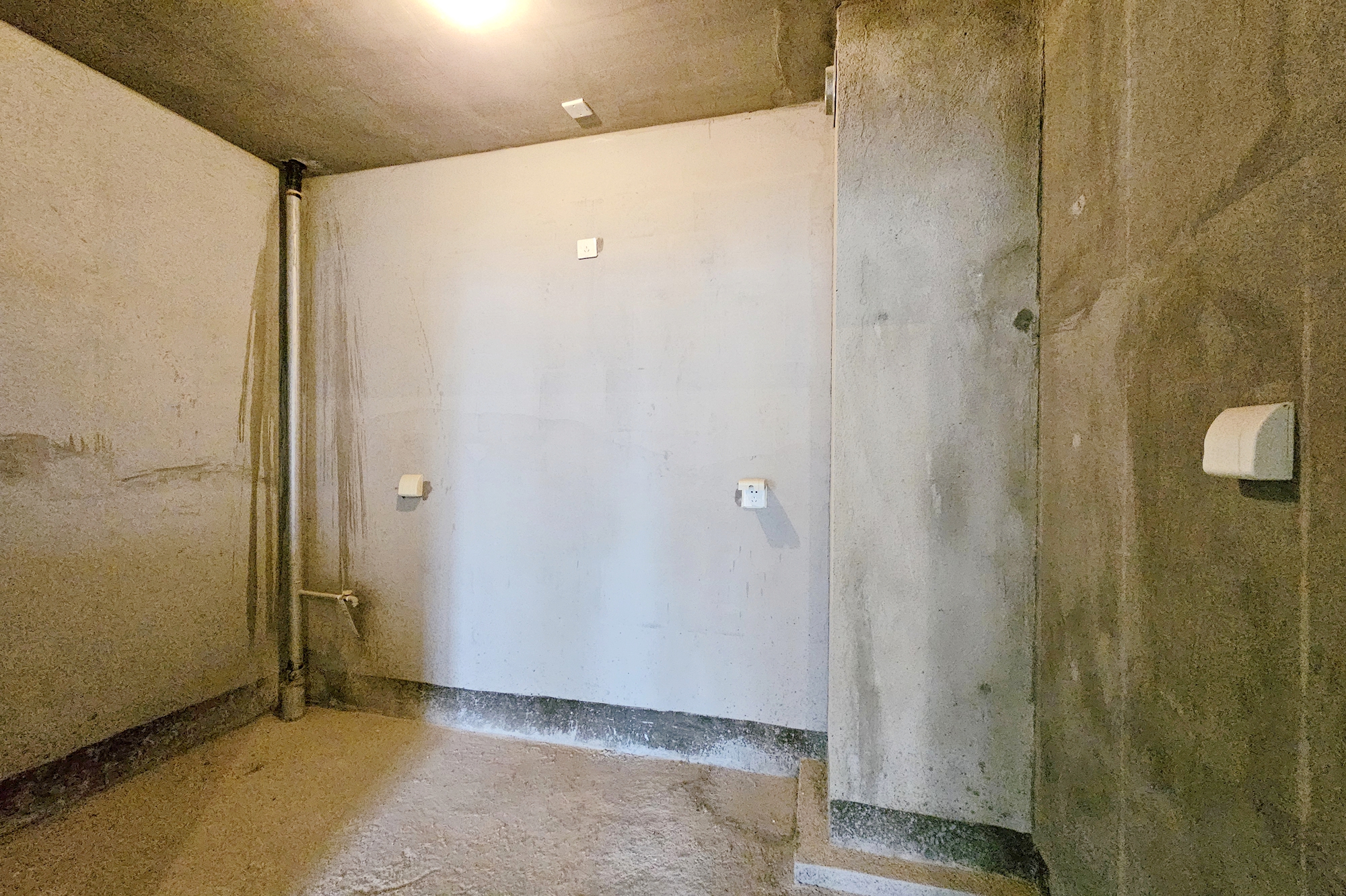 长房东旭国际  3室2厅2卫    98.0万 长房东旭国际  3室2厅2卫    98.0万其他