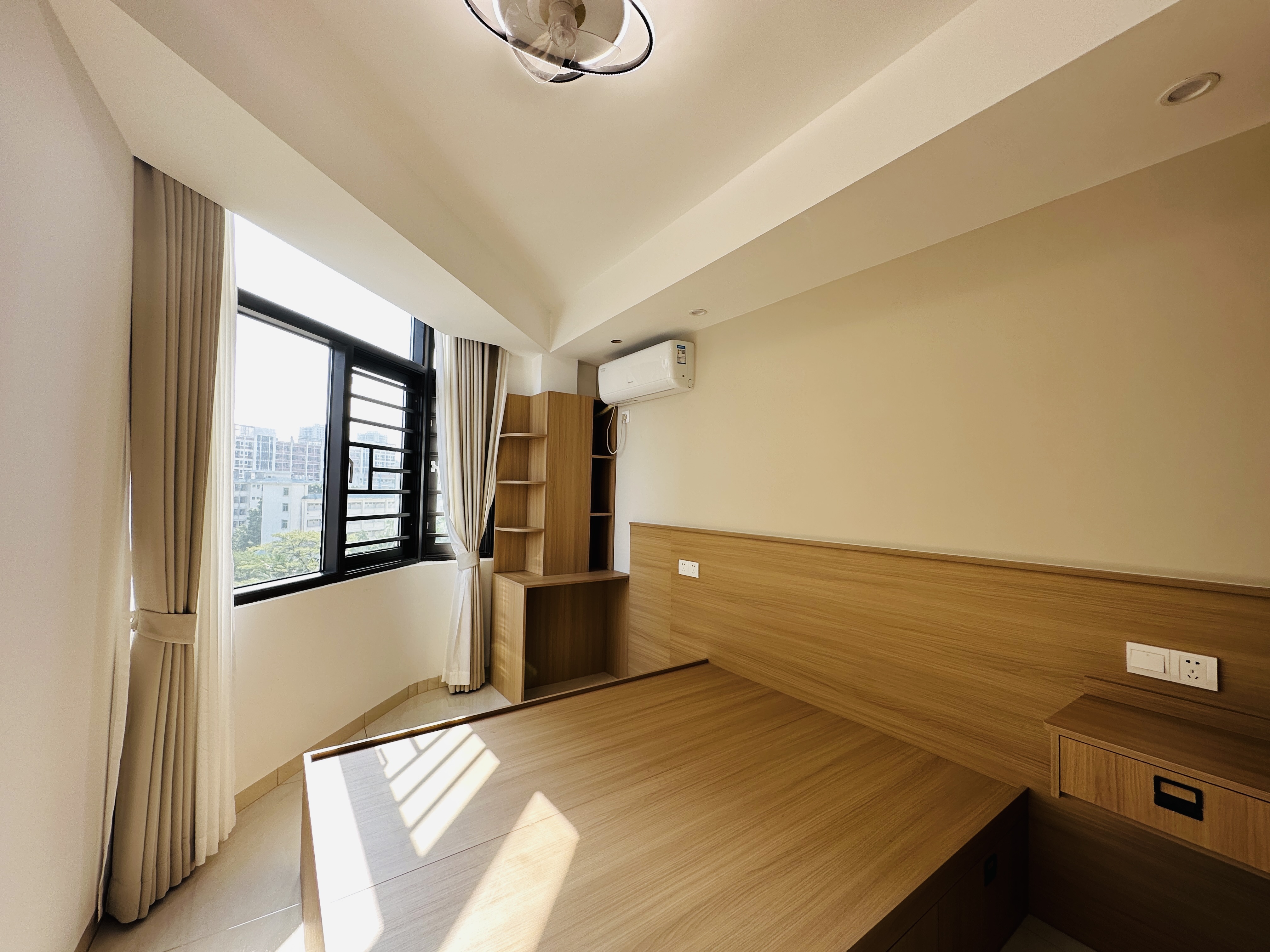 西城别院 2室1厅1卫 58.0万 西城别院 2室1厅1卫 58.0万卧室