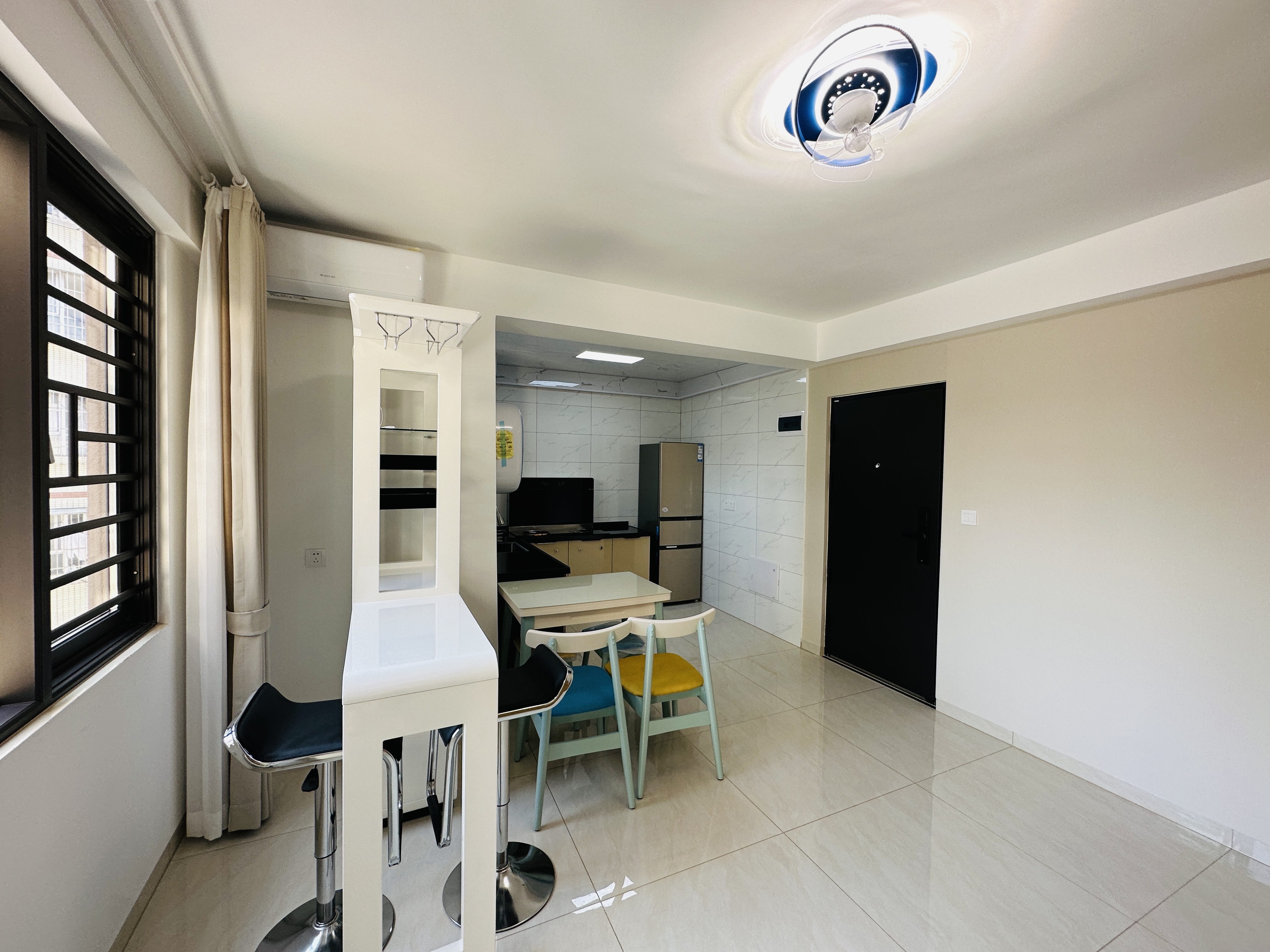 西城别院 1室1厅1卫 76.0万 西城别院 1室1厅1卫 76.0万客厅