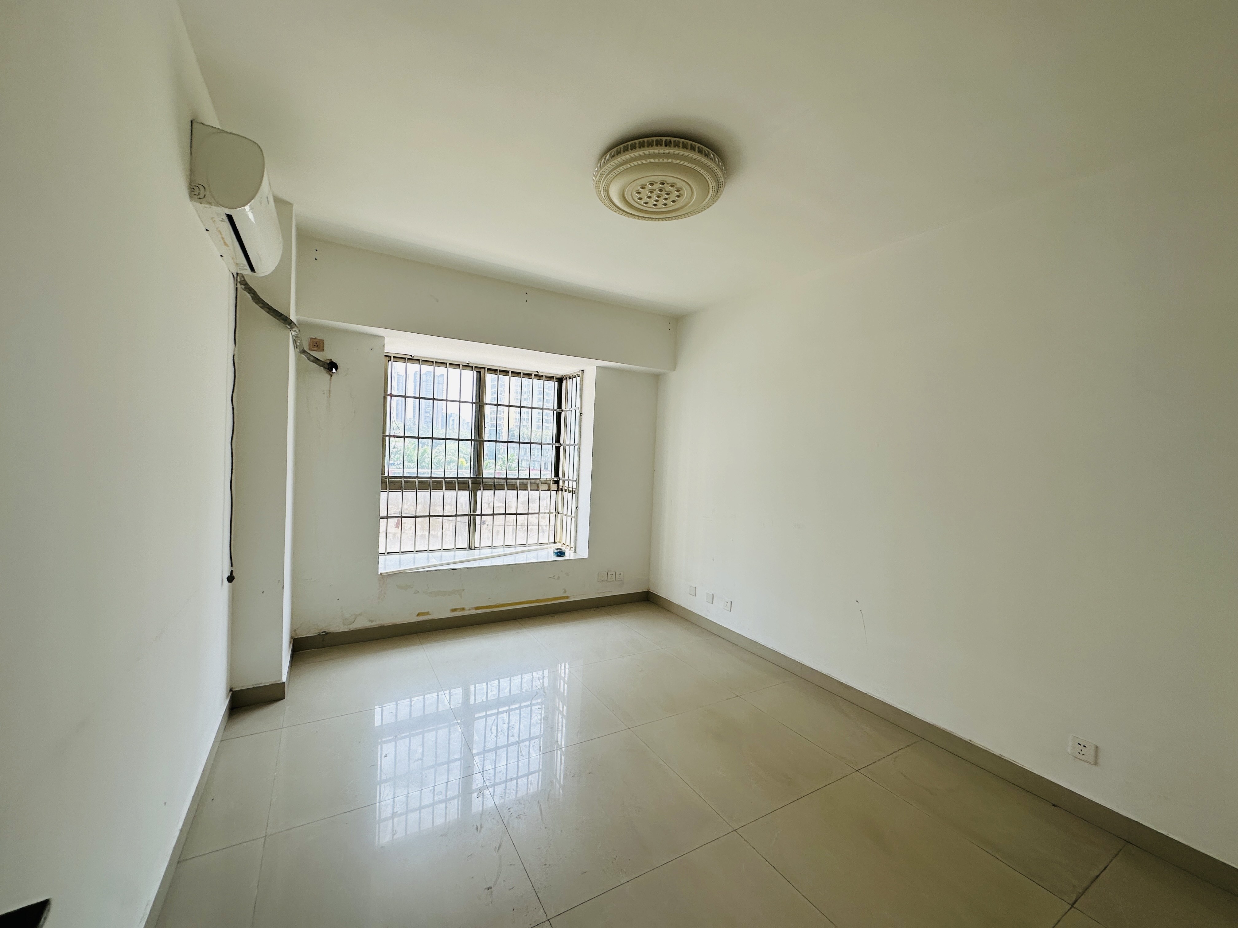 金山广场 1室0厅0卫 579.0万 金山广场 1室0厅0卫 579.0万卧室