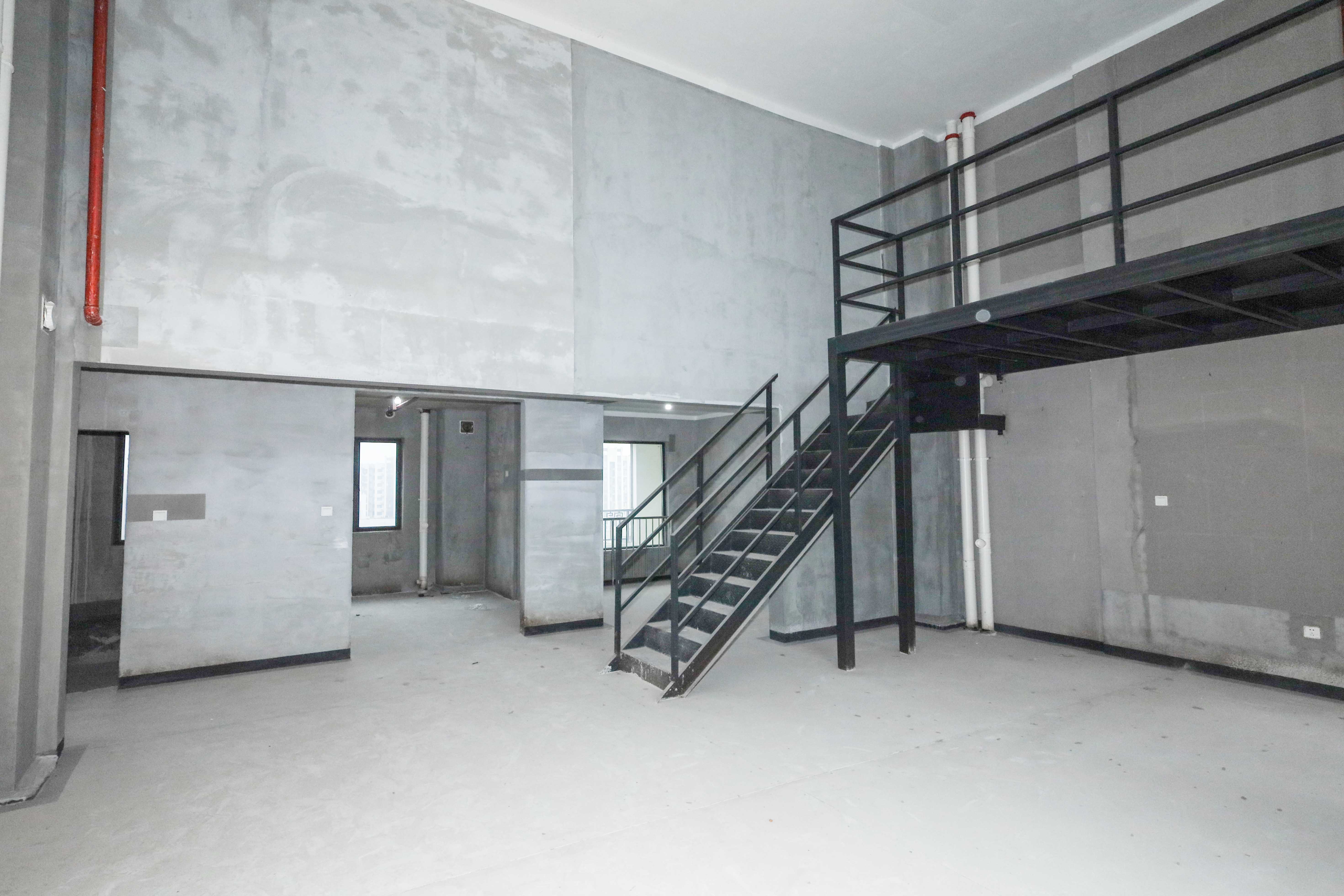 建发央著  4室2厅2卫   294.00万客厅