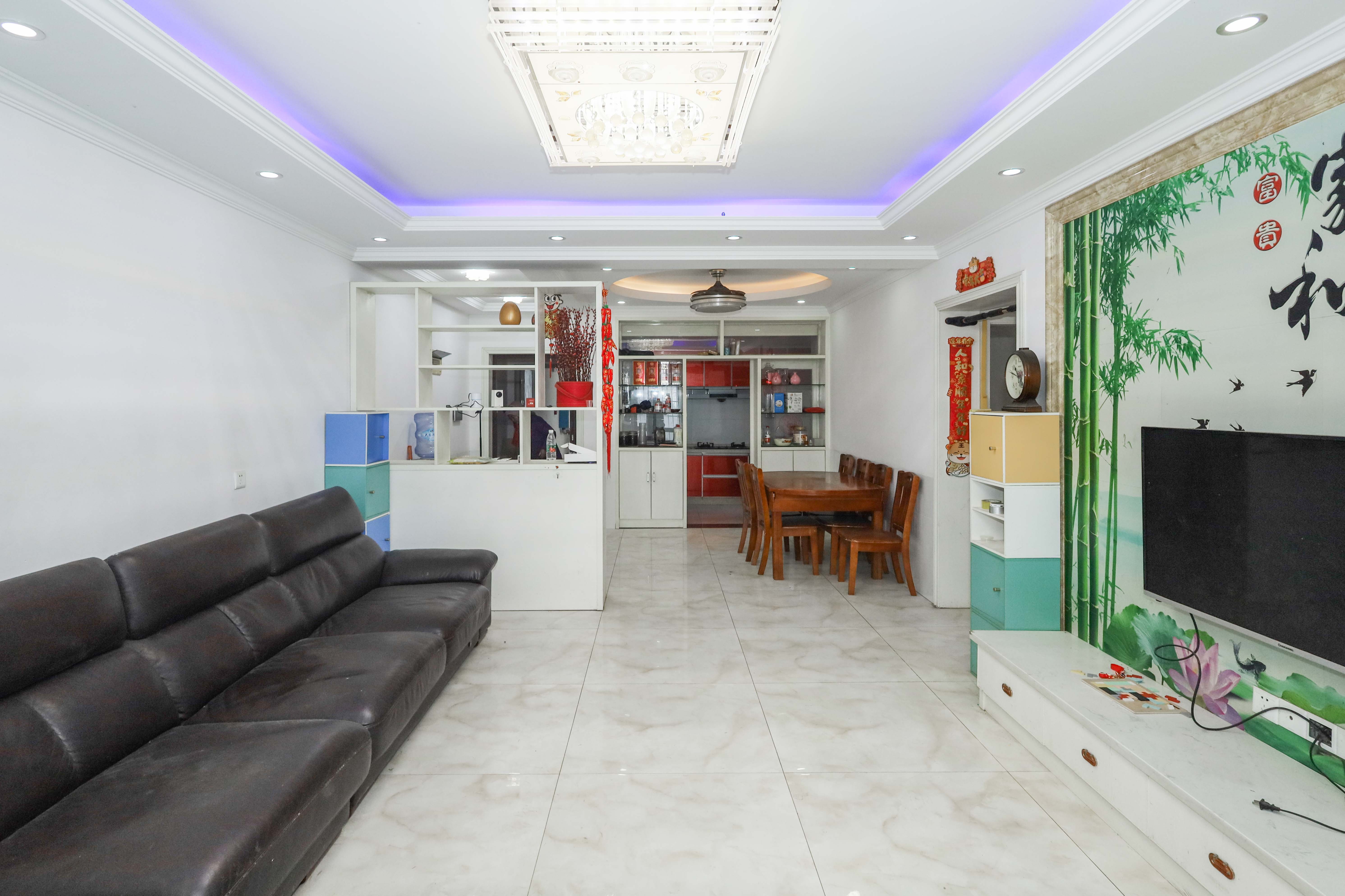 山水英伦海德广场 2室1厅1卫 86.0万 山水英伦海德广场 2室1厅1卫 86.0万客厅