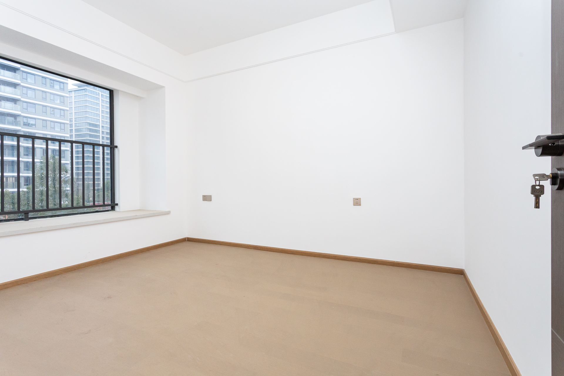 嘉臣道 4室2厅3卫 418.0万 嘉臣道 4室2厅3卫 418.0万卧室