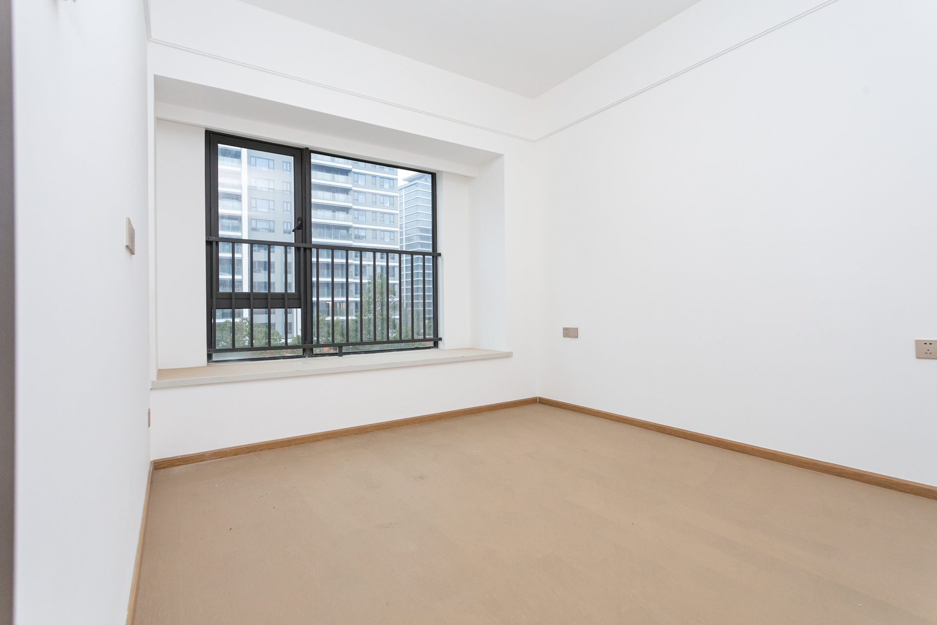 嘉臣道 4室2厅3卫 418.0万 嘉臣道 4室2厅3卫 418.0万卧室