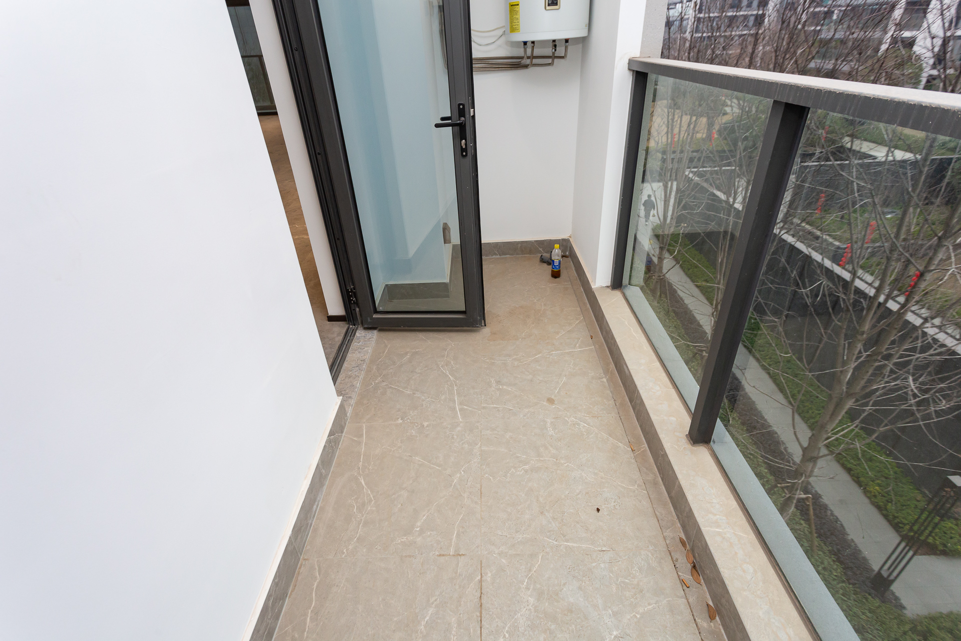 嘉臣道 4室2厅3卫 418.0万 嘉臣道 4室2厅3卫 418.0万阳台