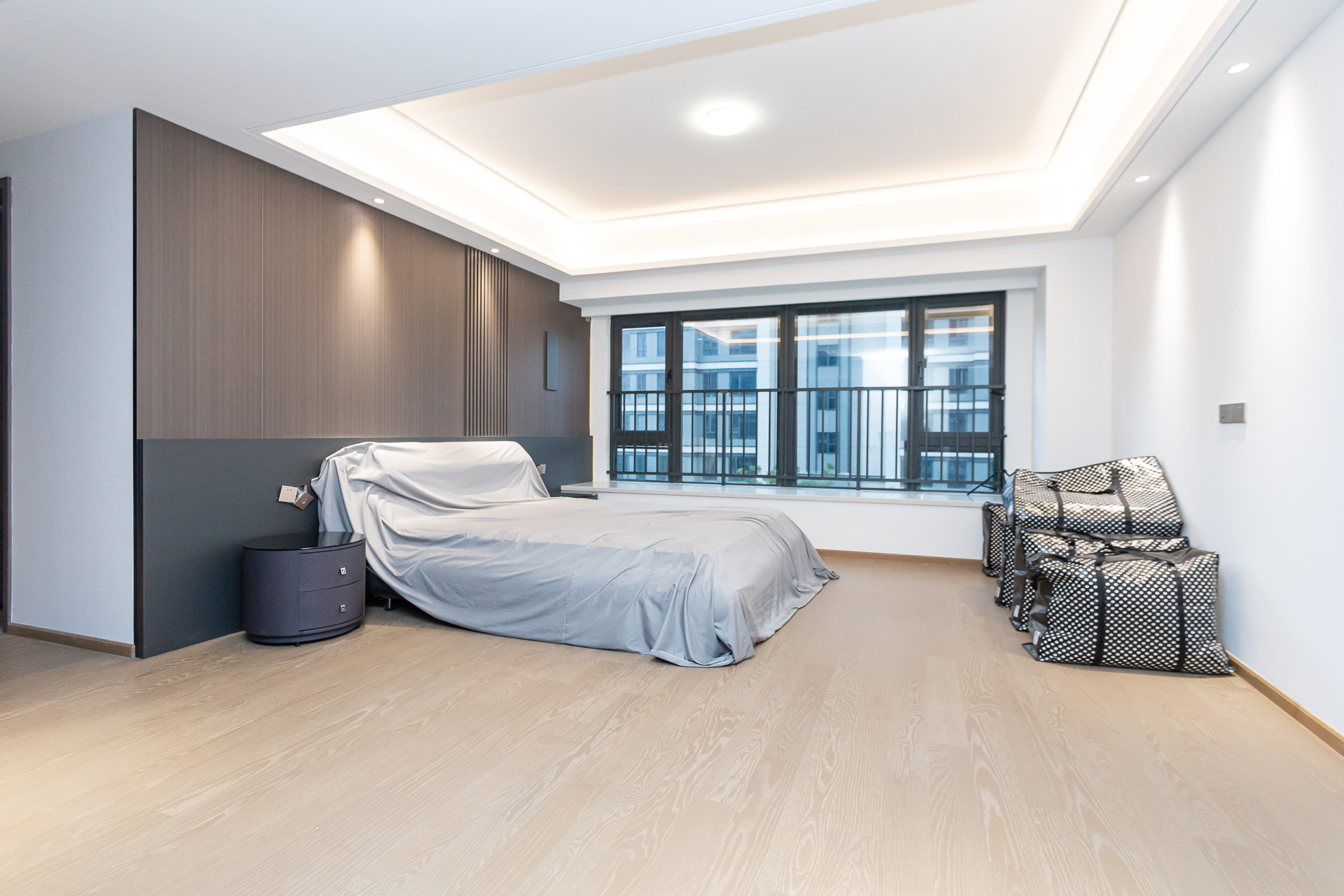 嘉臣道 4室2厅3卫 460.0万 嘉臣道 4室2厅3卫 460.0万卧室