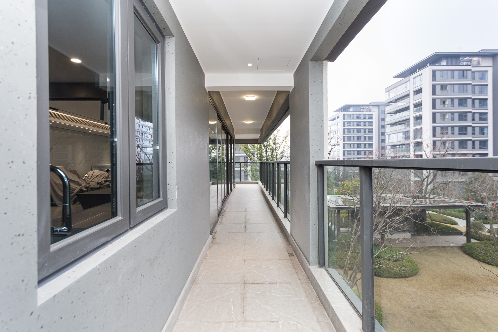 嘉臣道 4室2厅3卫 460.0万 嘉臣道 4室2厅3卫 460.0万阳台