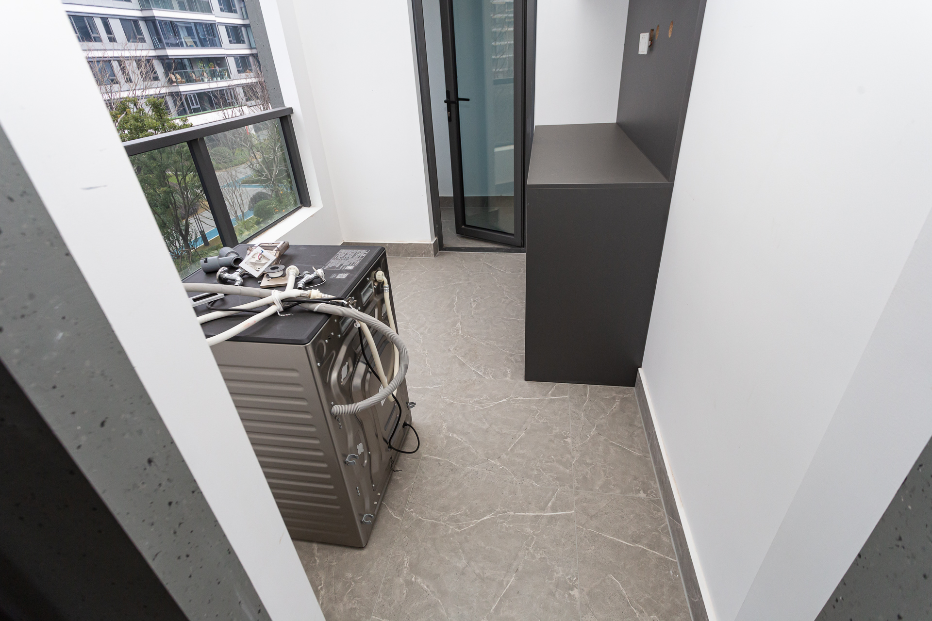 嘉臣道 4室2厅3卫 460.0万 嘉臣道 4室2厅3卫 460.0万阳台