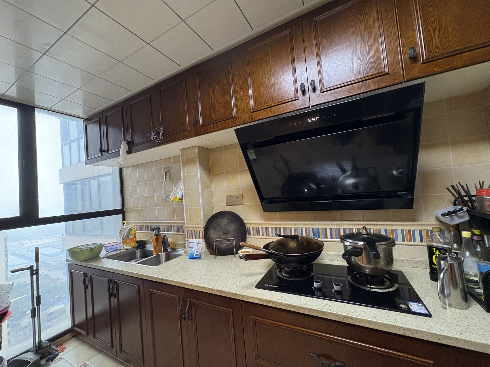 蓝溪谷 3室2厅2卫 76.8万 蓝溪谷 3室2厅2卫 76.8万室内图