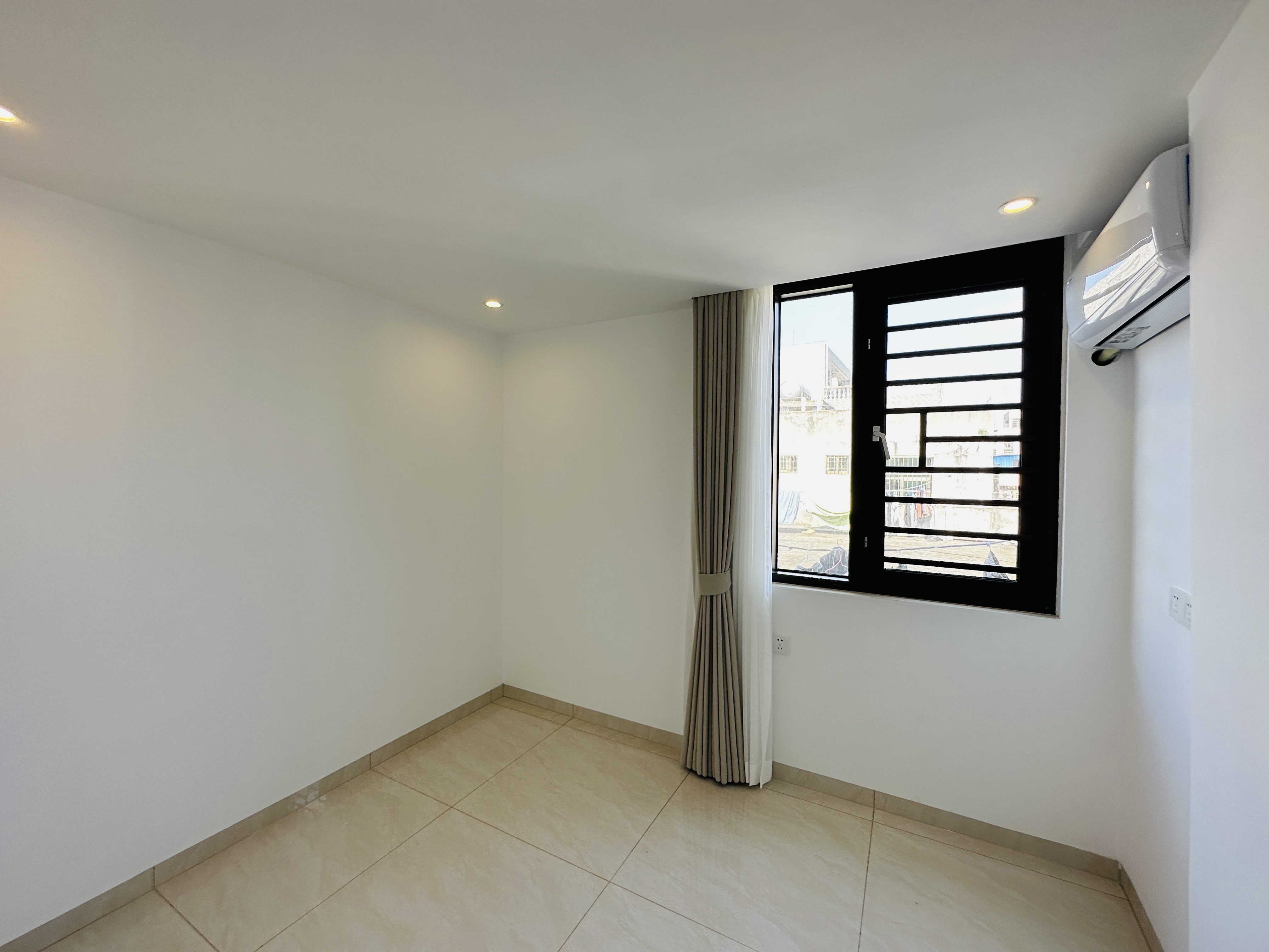 西城别院 1室1厅1卫 59.0万 西城别院 1室1厅1卫 59.0万卧室