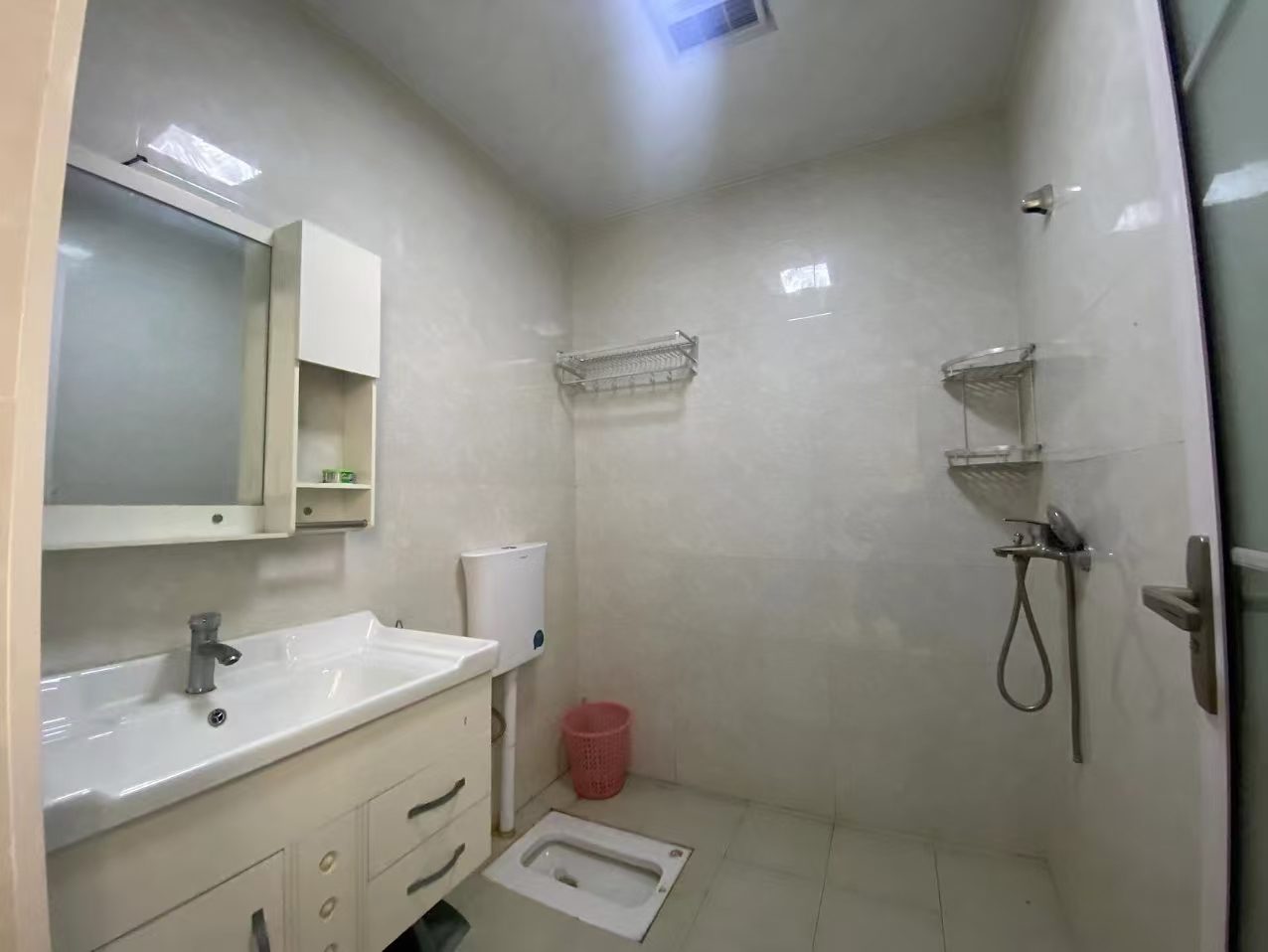 流金岁月-华晨国际 1室1厅1卫 35.0万 流金岁月-华晨国际 1室1厅1卫 35.0万室内图