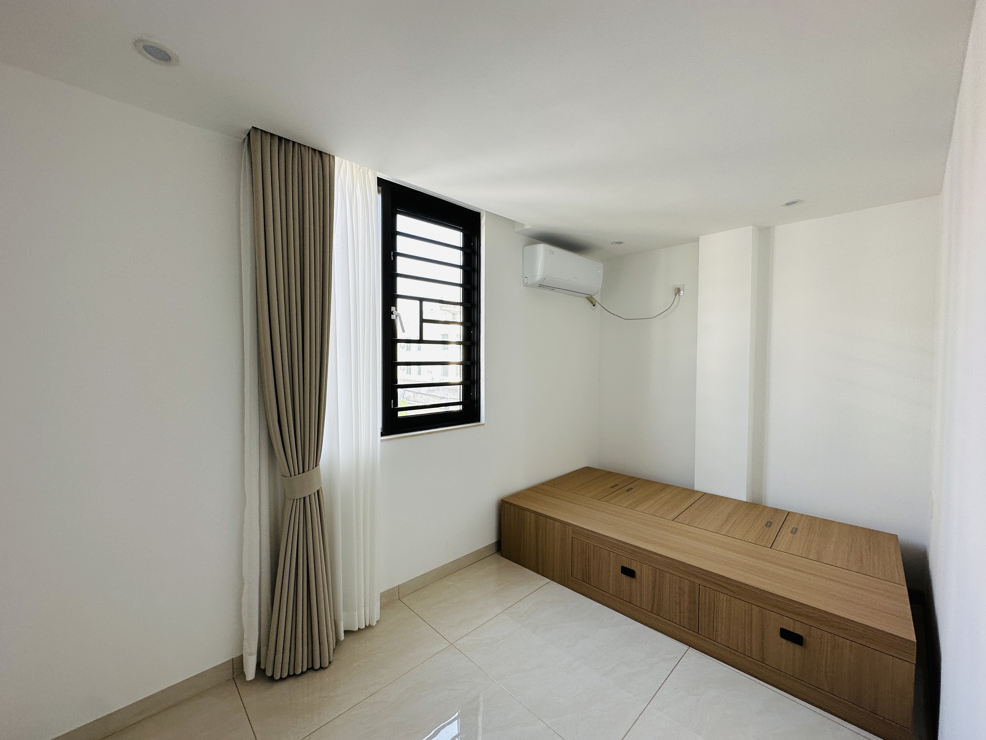 西城别院 2室1厅1卫 93.0万 西城别院 2室1厅1卫 93.0万客厅