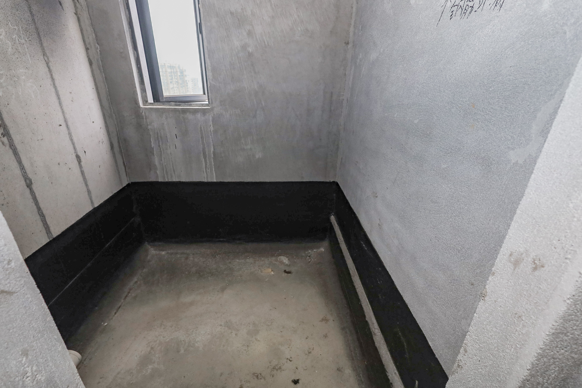 轨道中建麓江府  4室2厅2卫   228.00万卫生间