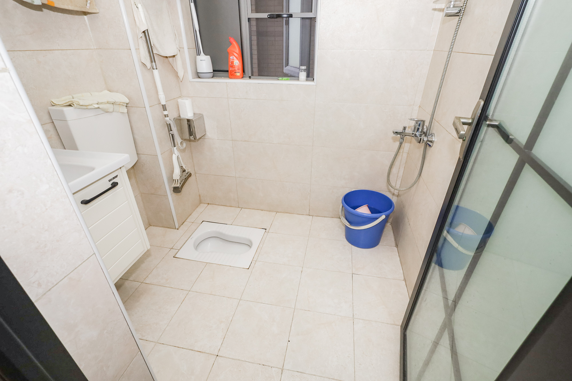 八方小区B区 3室2厅2卫 397.0万 八方小区B区 3室2厅2卫 397.0万卫生间