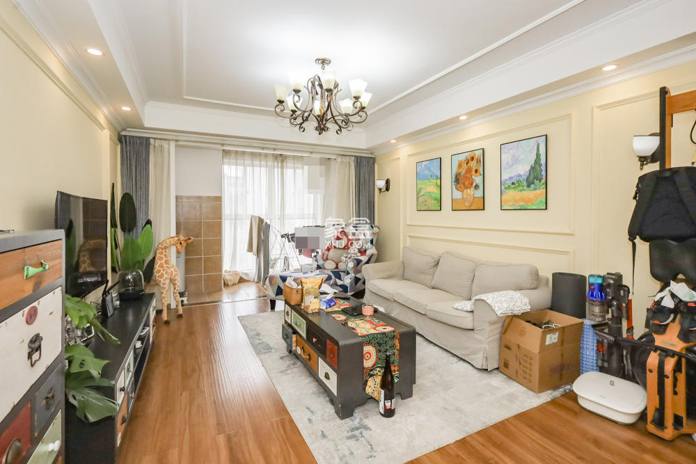 当代滨江MOMA  3室2厅2卫    132.0万