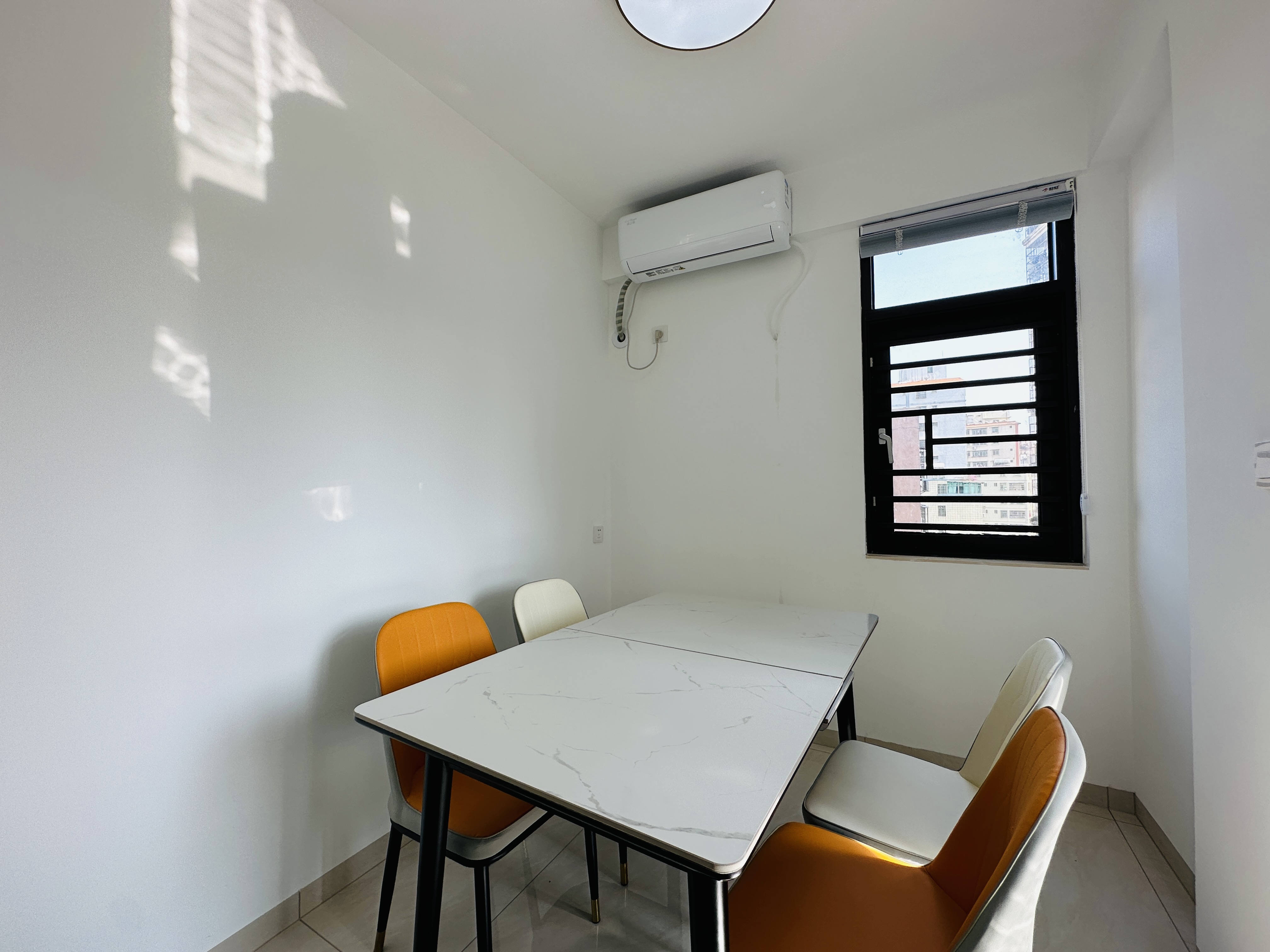 西城别院  1室1厅1卫    62.0万 西城别院  1室1厅1卫    62.0万其他