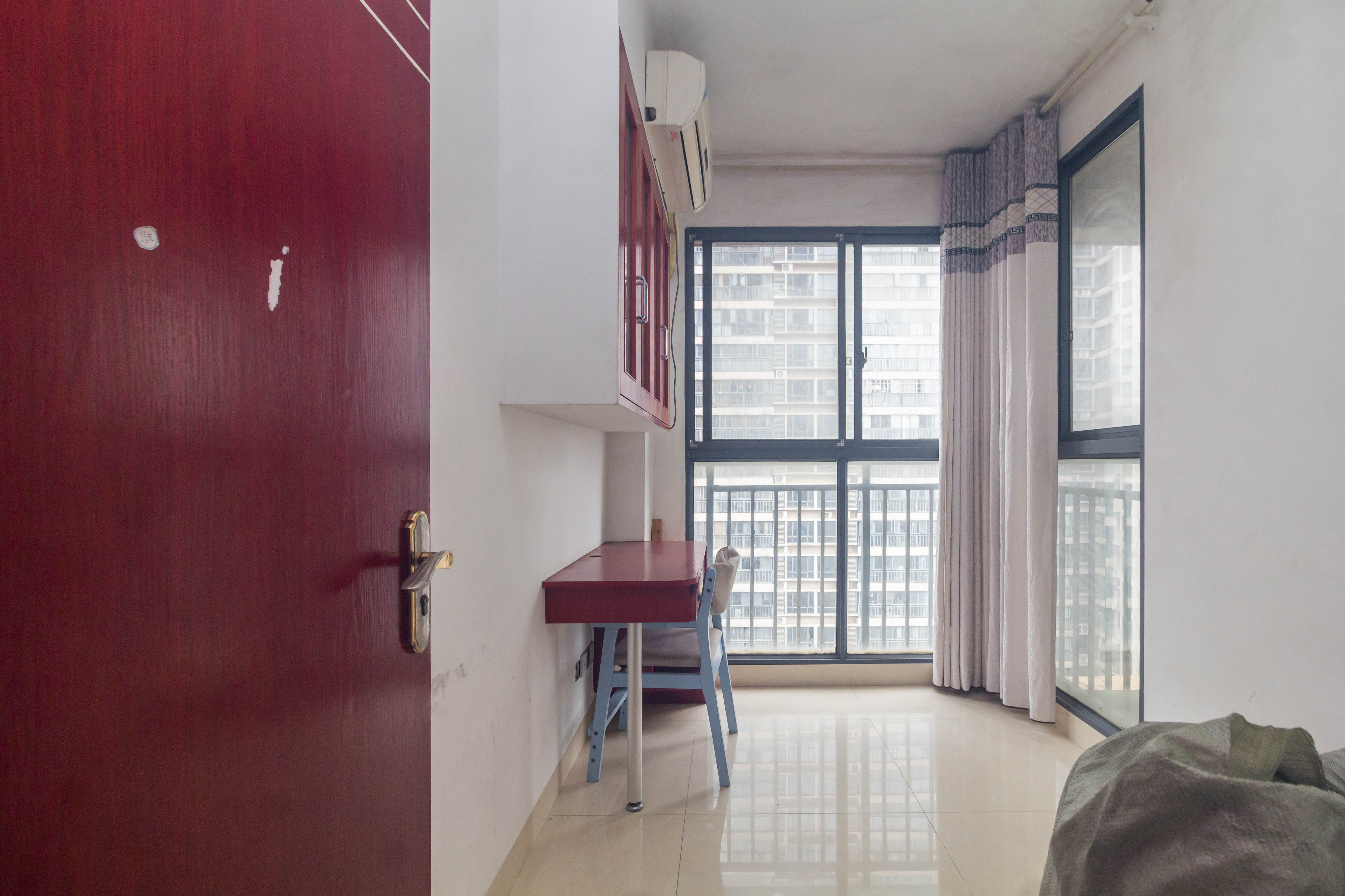 东岸城邦 4室2厅2卫 125.0万 东岸城邦 4室2厅2卫 125.0万卧室