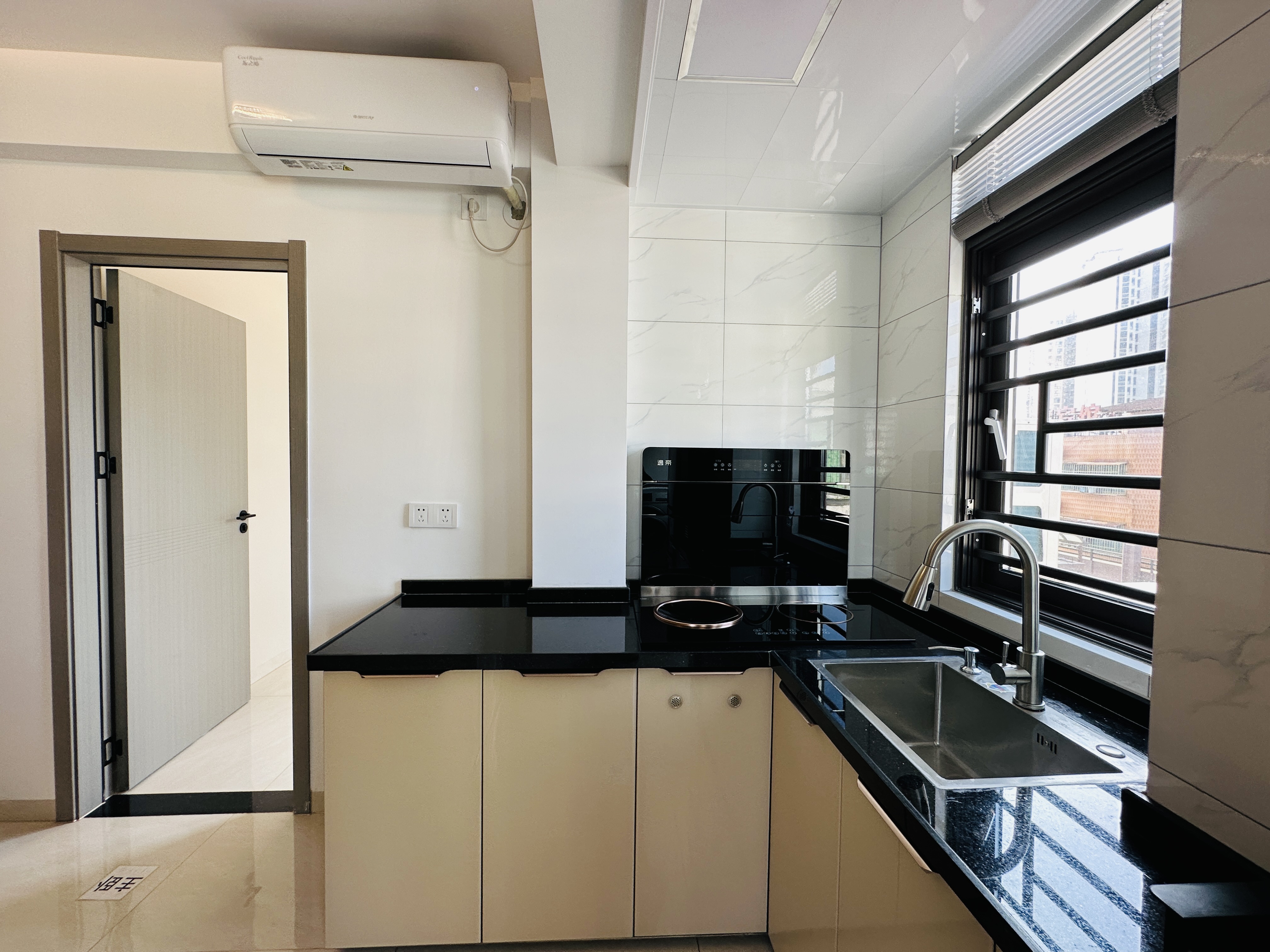 西城别院  1室1厅1卫    45.0万 西城别院  1室1厅1卫    45.0万厨房