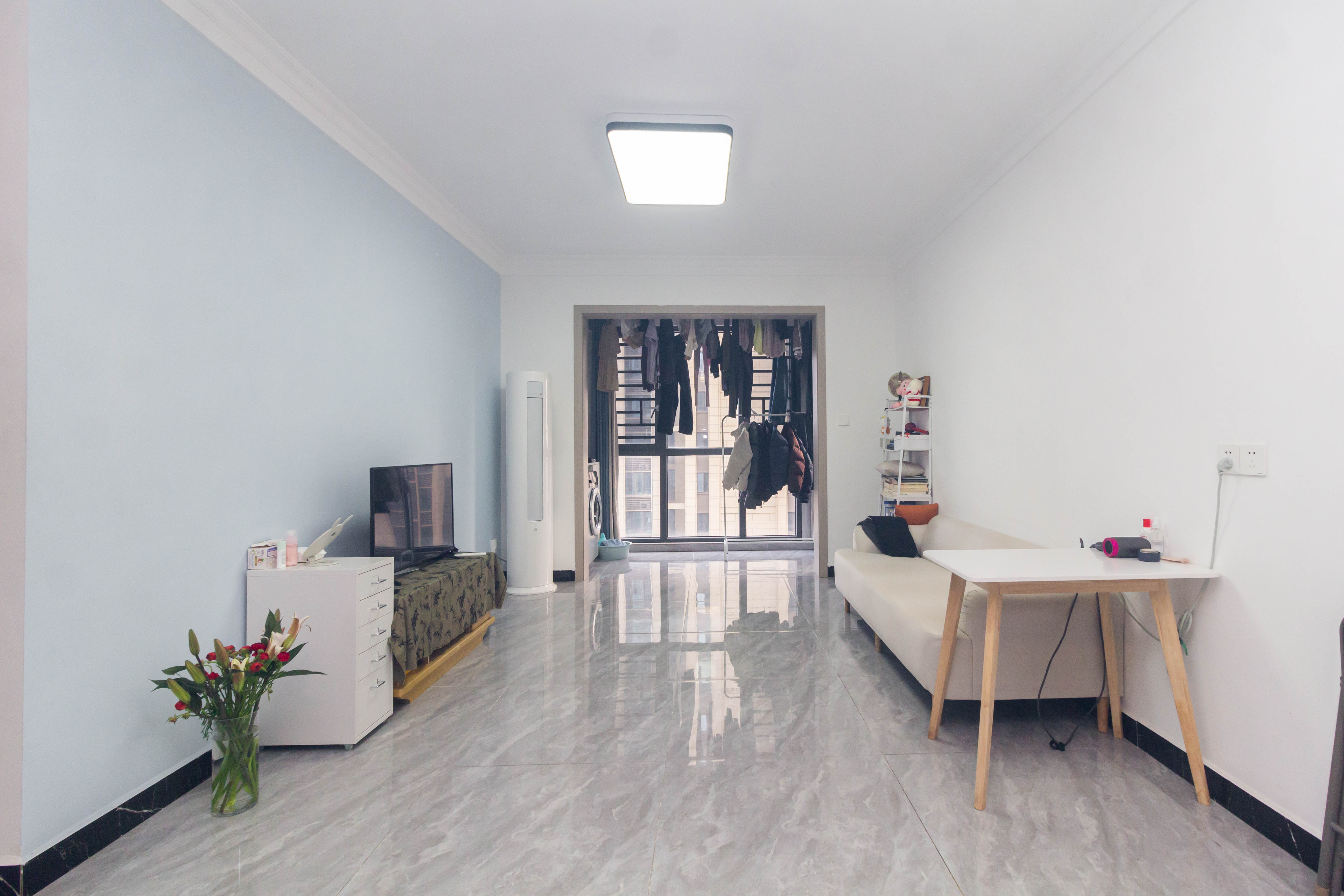 映悦星府  2室2厅1卫    53.8万 映悦星府  2室2厅1卫    53.8万客厅