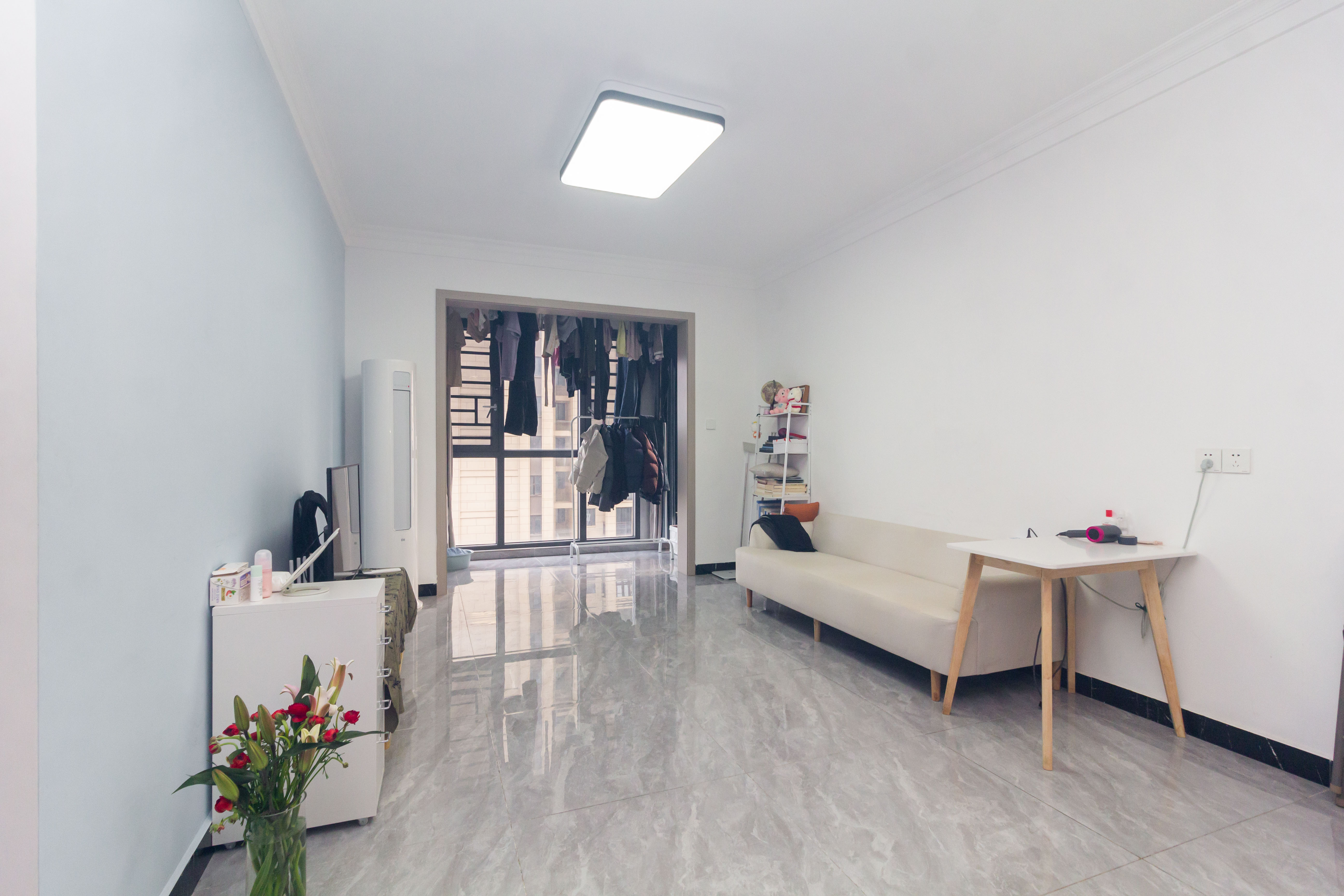 映悦星府  2室2厅1卫    53.8万 映悦星府  2室2厅1卫    53.8万客厅